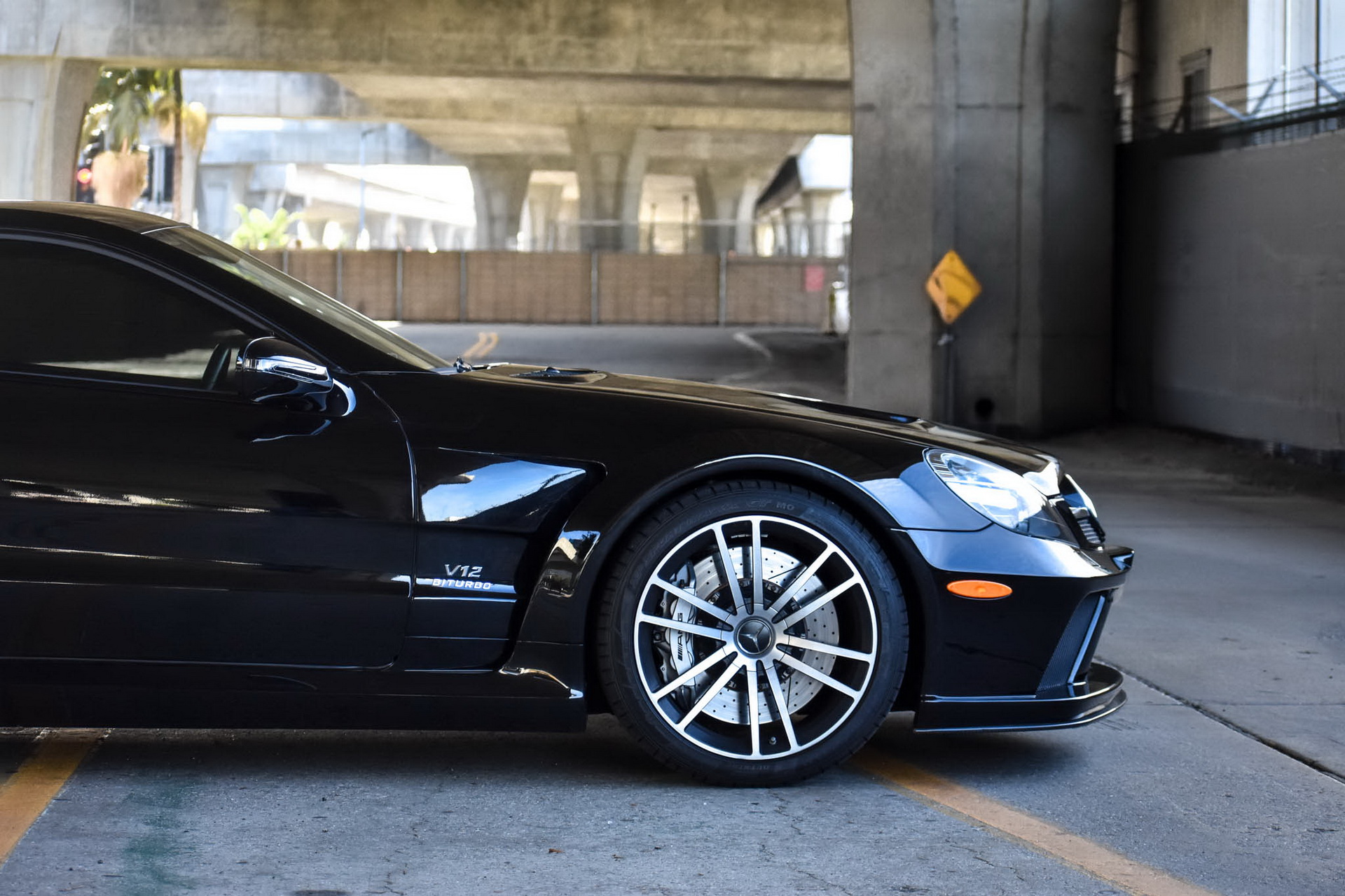 Want To Play Hardcore? Try This 2009 Mercedes-Benz SL65 AMG Black Series
