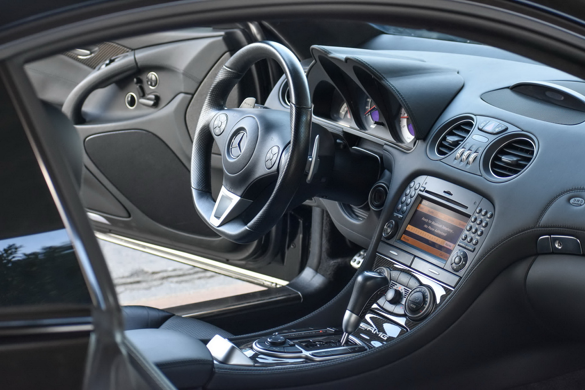 Want To Play Hardcore? Try This 2009 Mercedes-Benz SL65 AMG Black Series