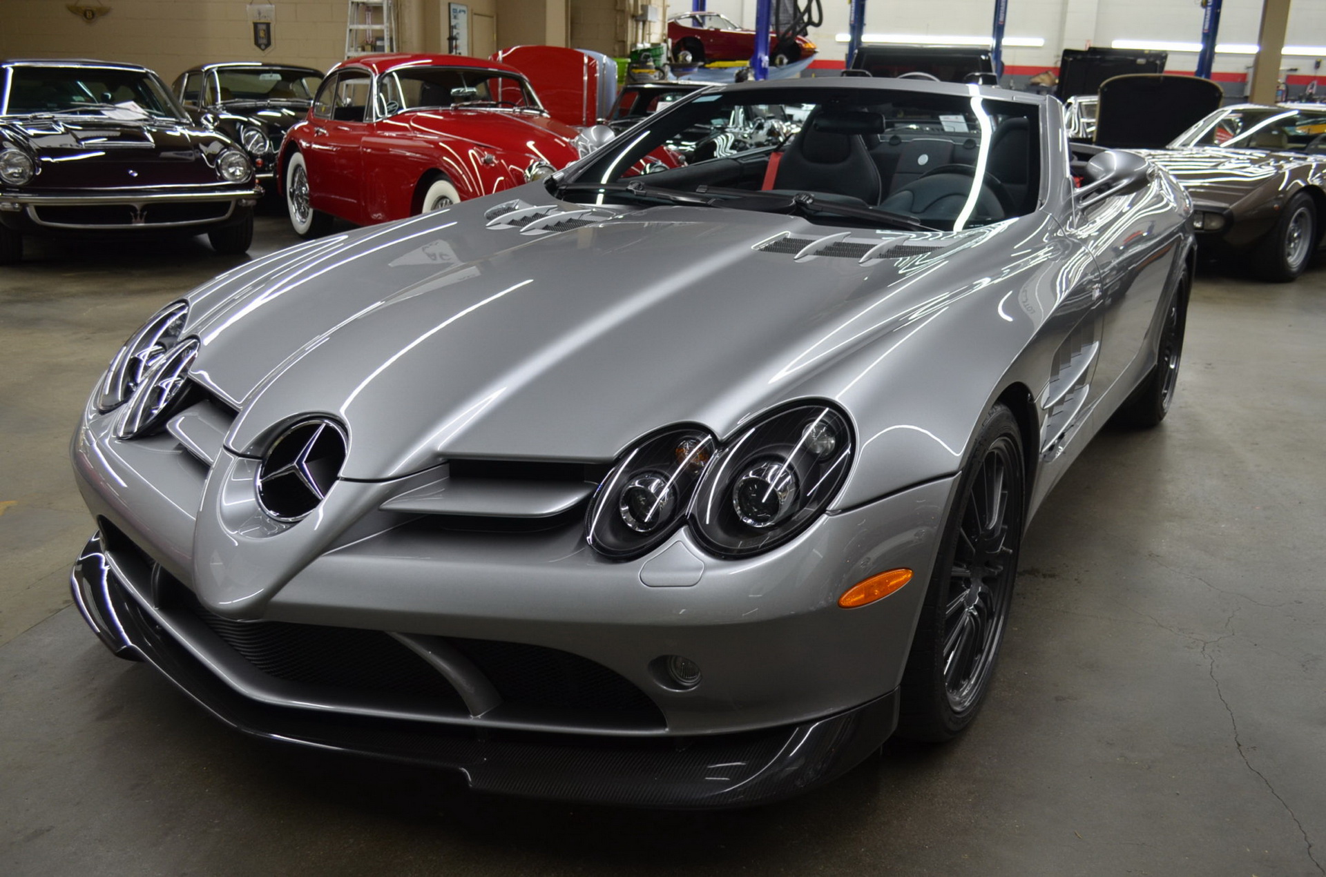 2.7k-Mile Mercedes SLR McLaren 722 S Roadster Is A Proper German Exotic