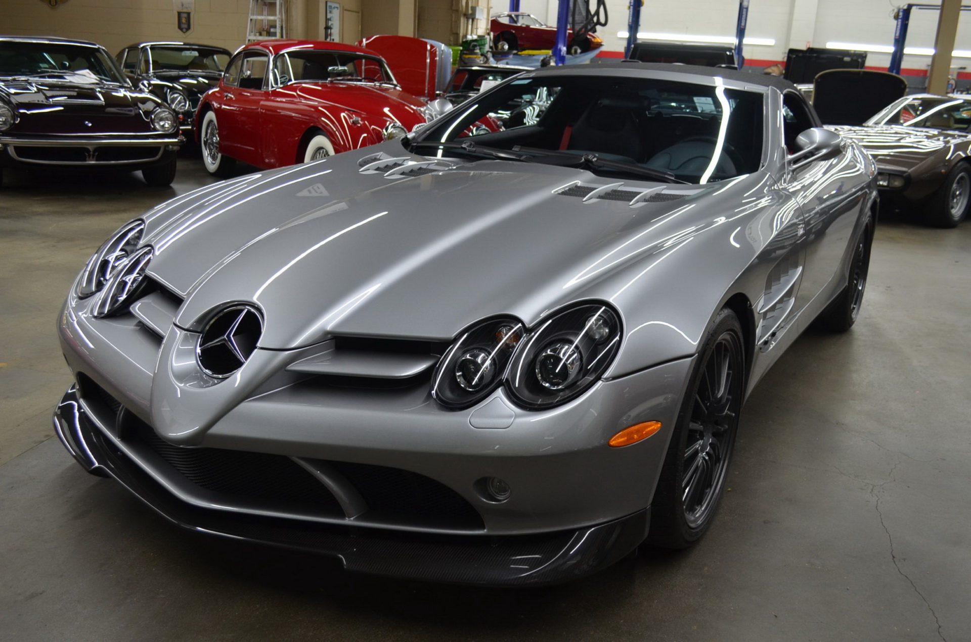 2.7k-Mile Mercedes SLR McLaren 722 S Roadster Is A Proper German Exotic