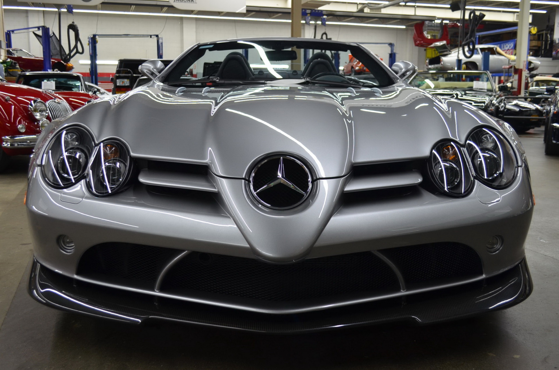 2.7k-Mile Mercedes SLR McLaren 722 S Roadster Is A Proper German Exotic