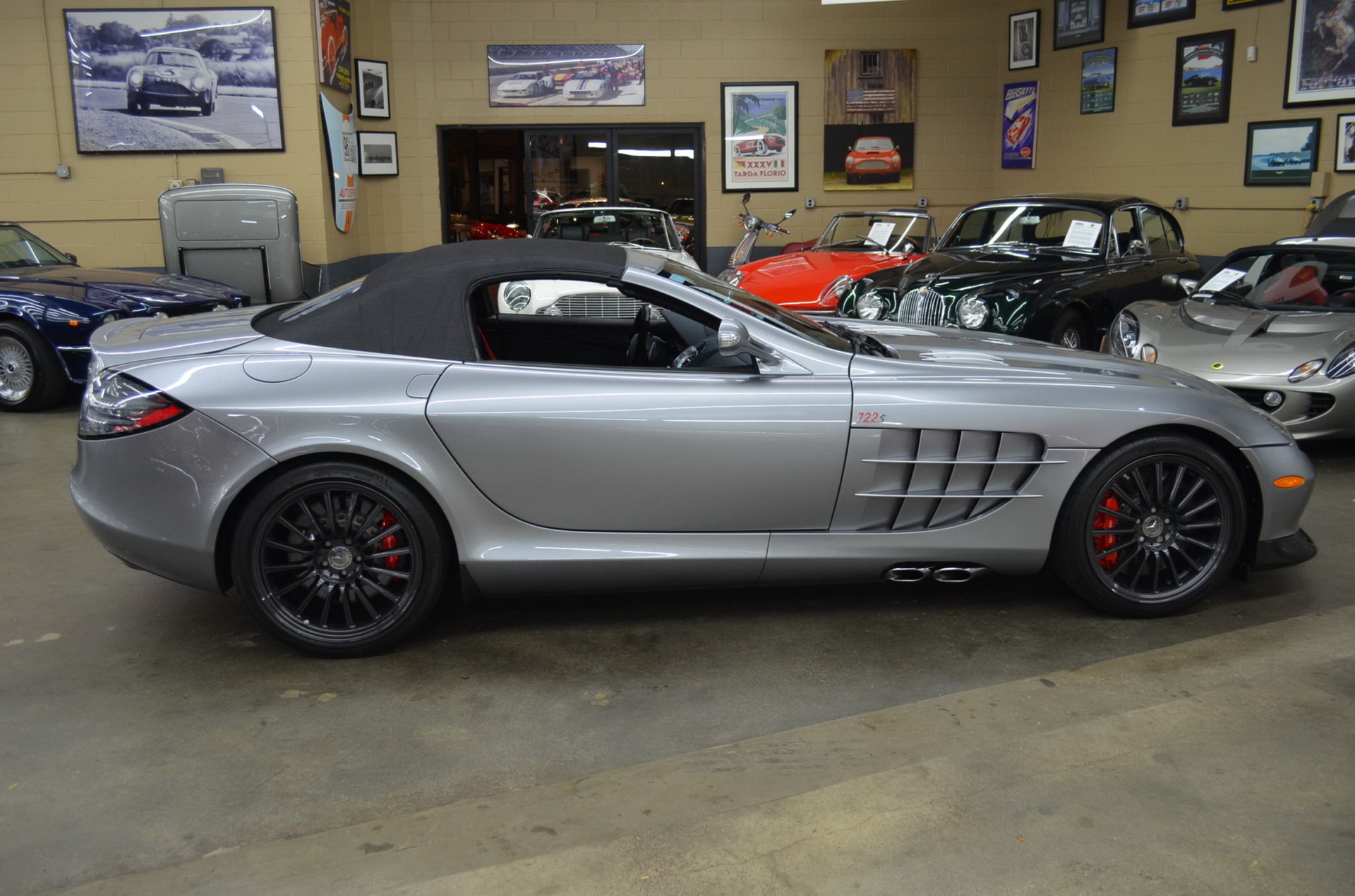 2.7k-Mile Mercedes SLR McLaren 722 S Roadster Is A Proper German Exotic