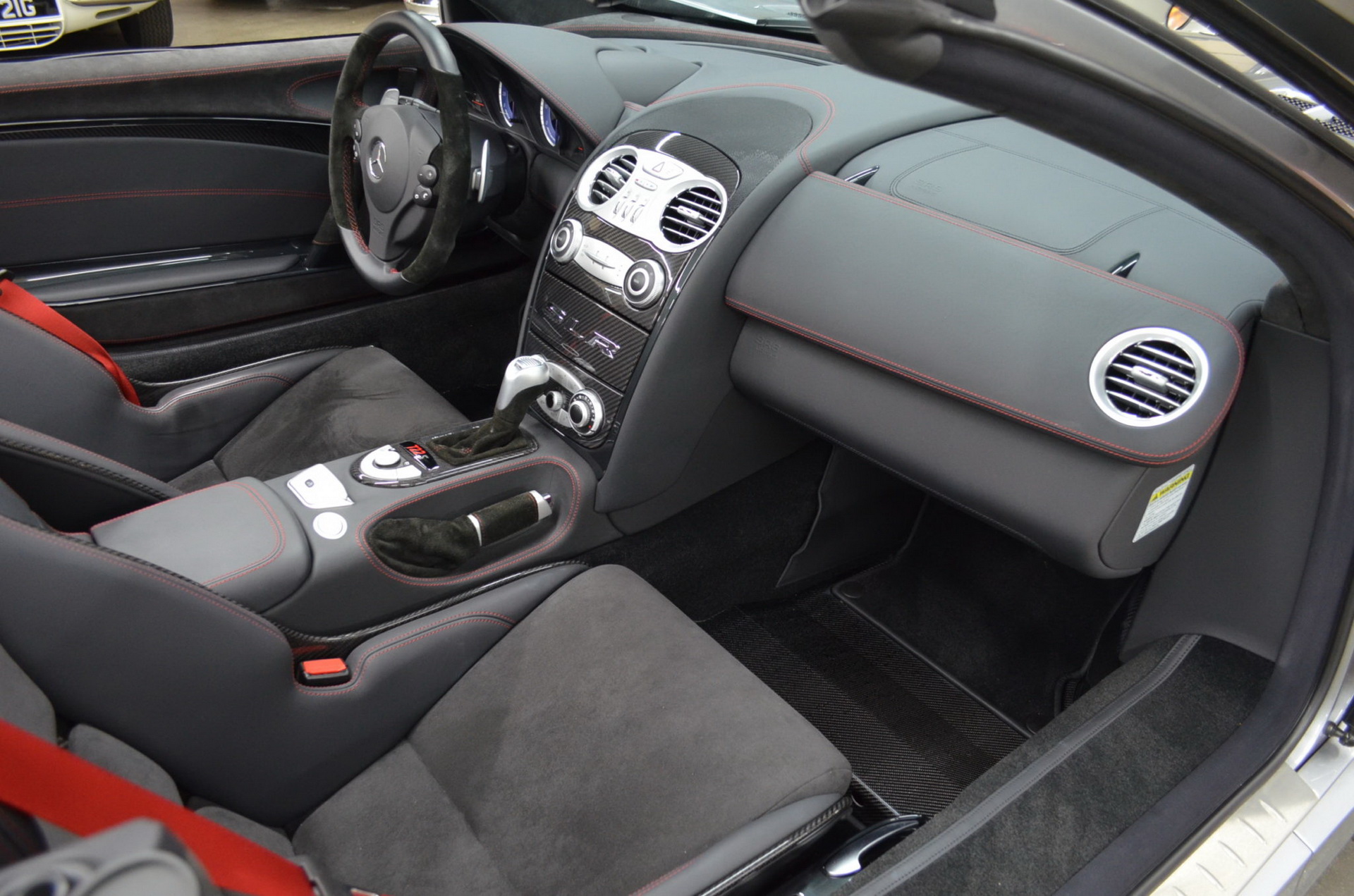 2.7k-Mile Mercedes SLR McLaren 722 S Roadster Is A Proper German Exotic