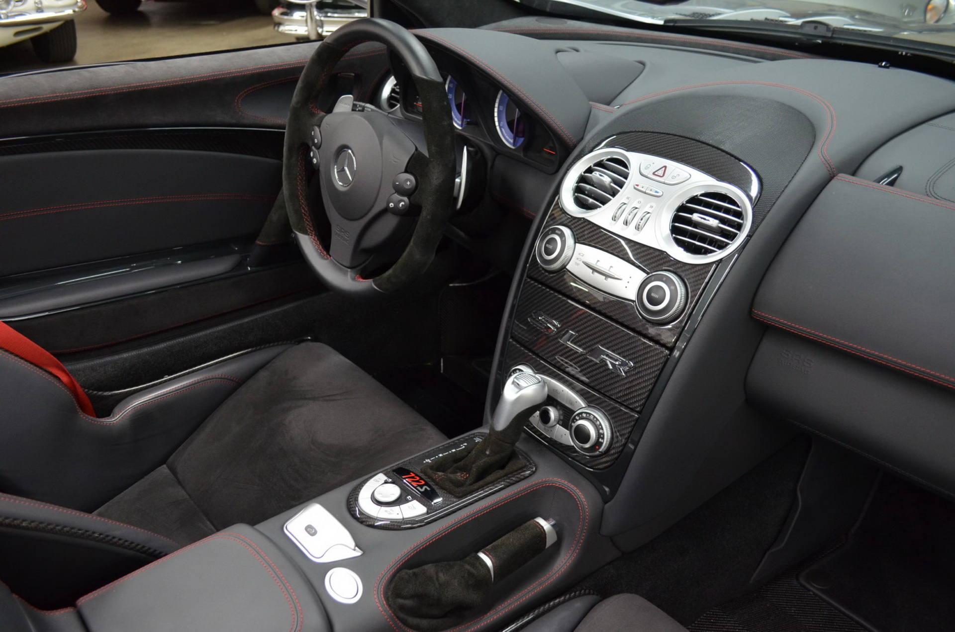 2.7k-Mile Mercedes SLR McLaren 722 S Roadster Is A Proper German Exotic