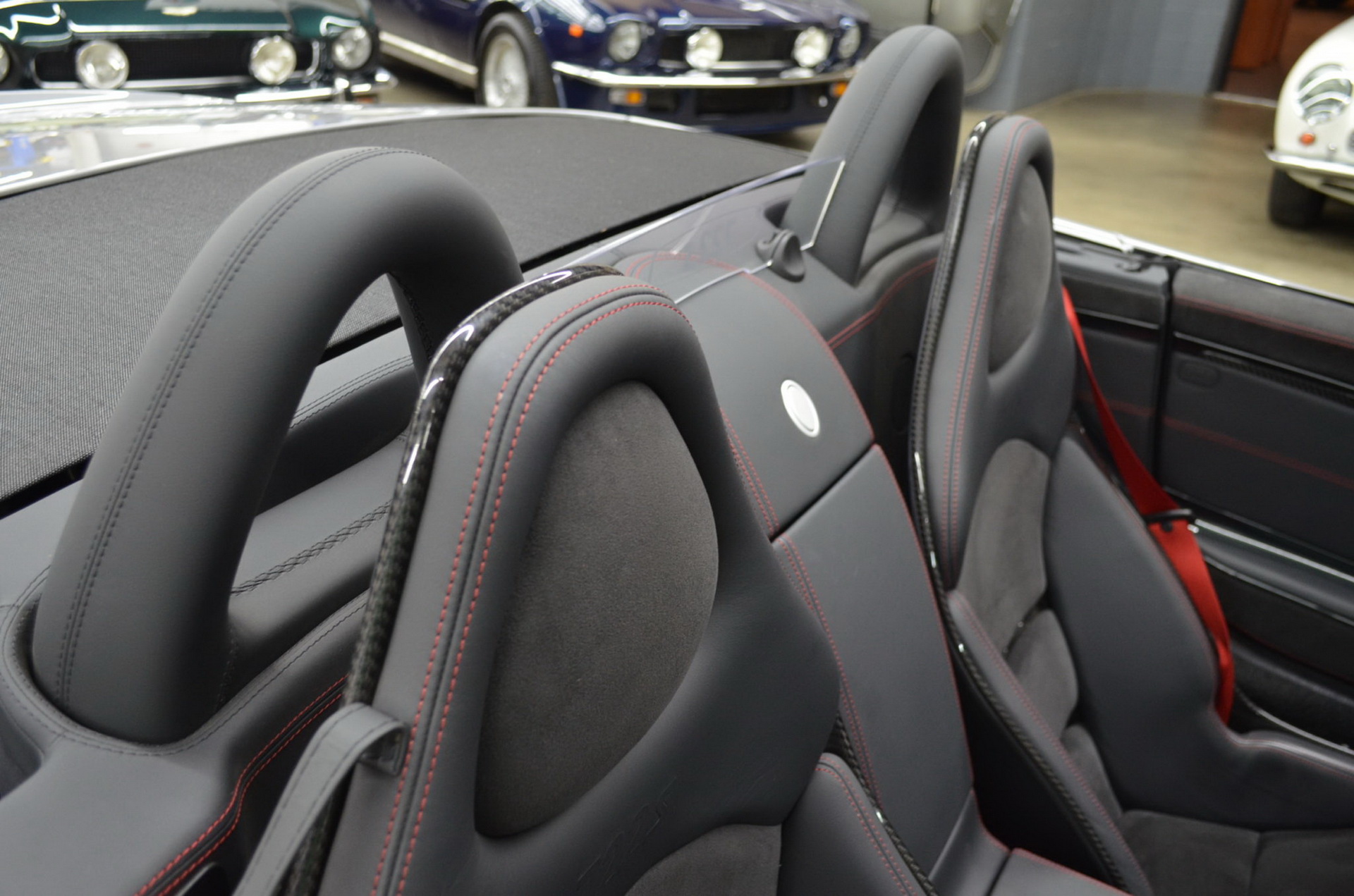 2.7k-Mile Mercedes SLR McLaren 722 S Roadster Is A Proper German Exotic