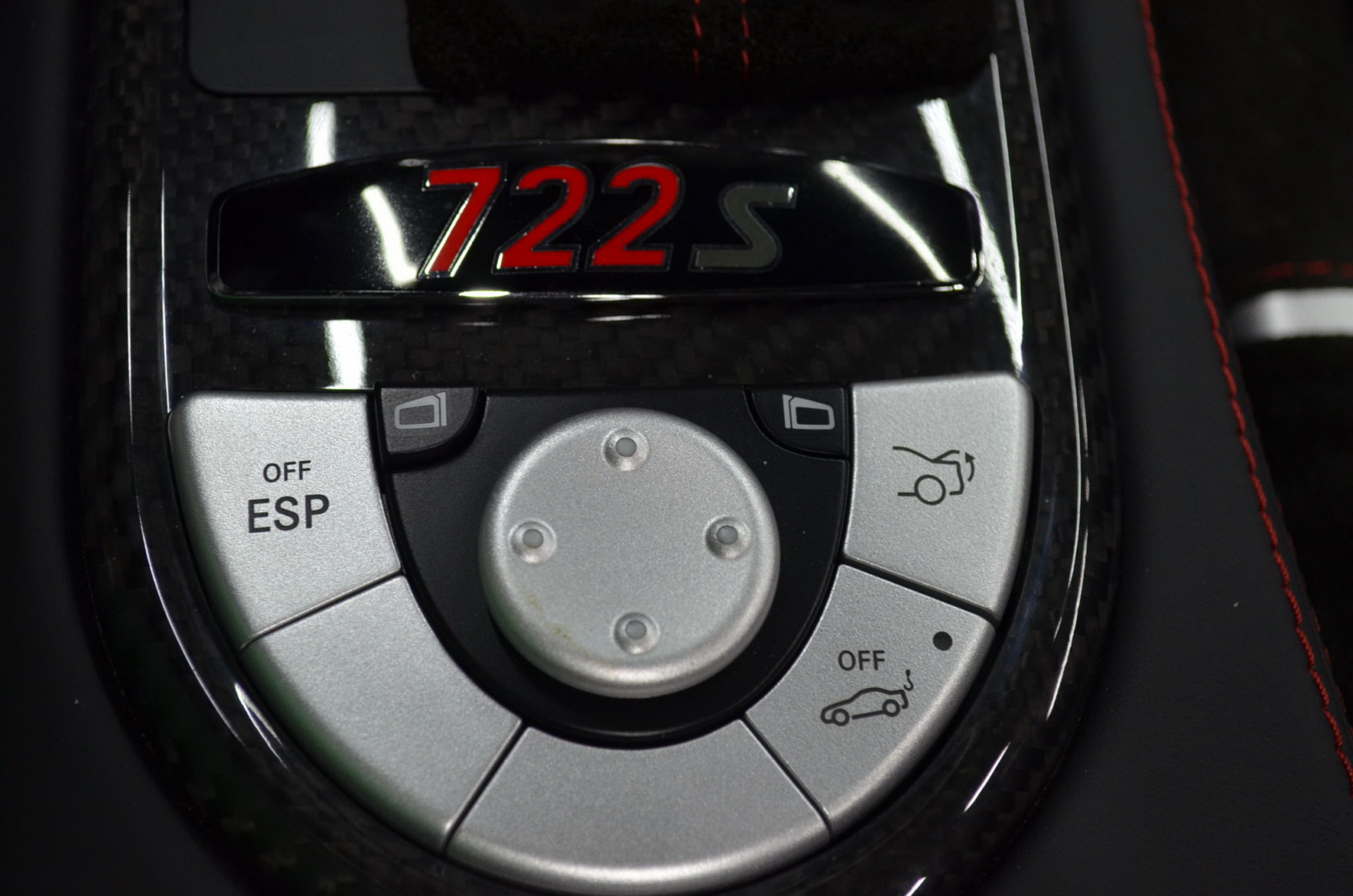 2.7k-Mile Mercedes SLR McLaren 722 S Roadster Is A Proper German Exotic