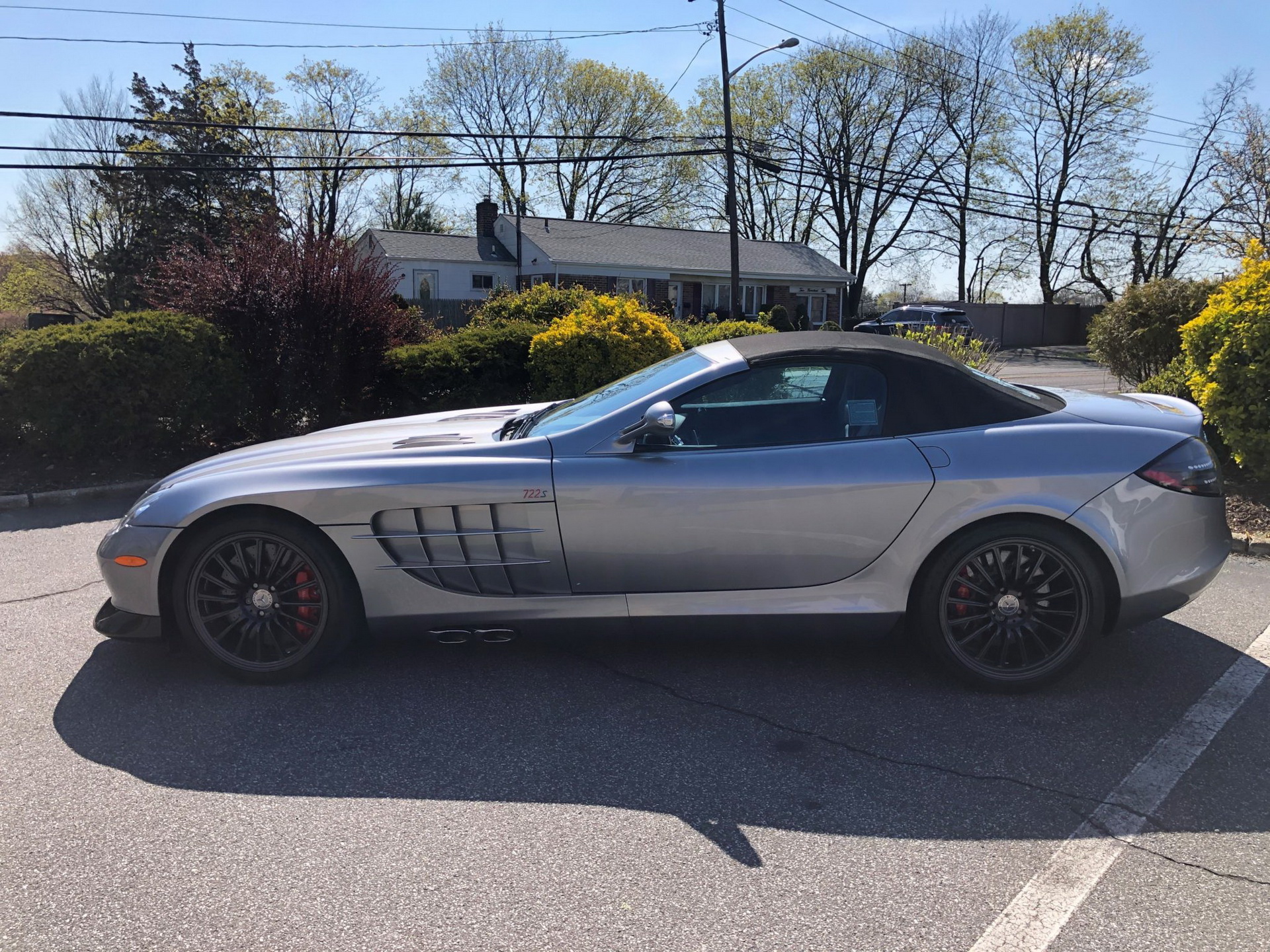2.7k-Mile Mercedes SLR McLaren 722 S Roadster Is A Proper German Exotic