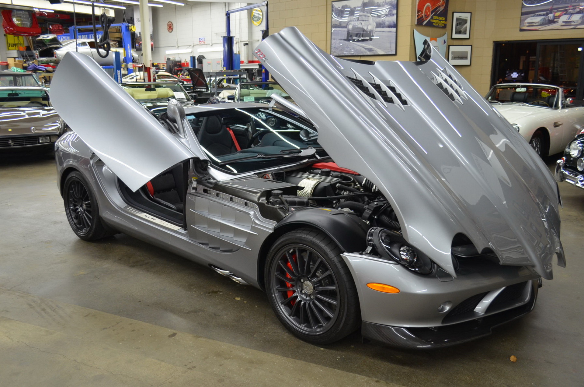 2.7k-Mile Mercedes SLR McLaren 722 S Roadster Is A Proper German Exotic