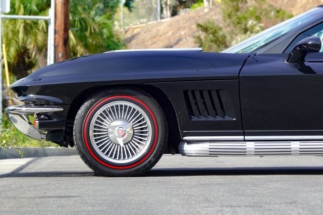 Want A C6 Corvette That Looks Like A C2? That’ll Be $150k Thank You Very Much