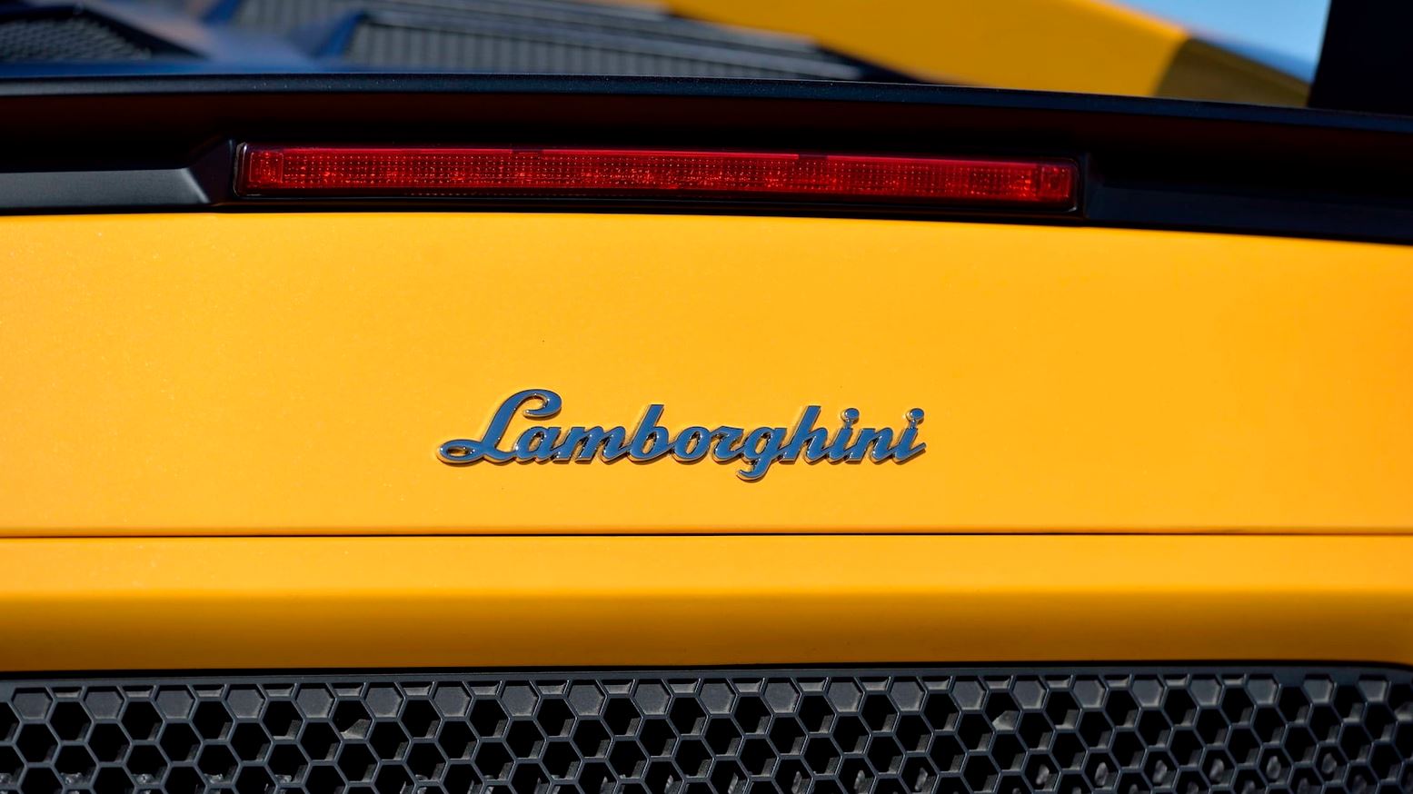 Rare Lamborghini Gallardo LP 570-4 Squadra Corse Is A Street-Legal Racer