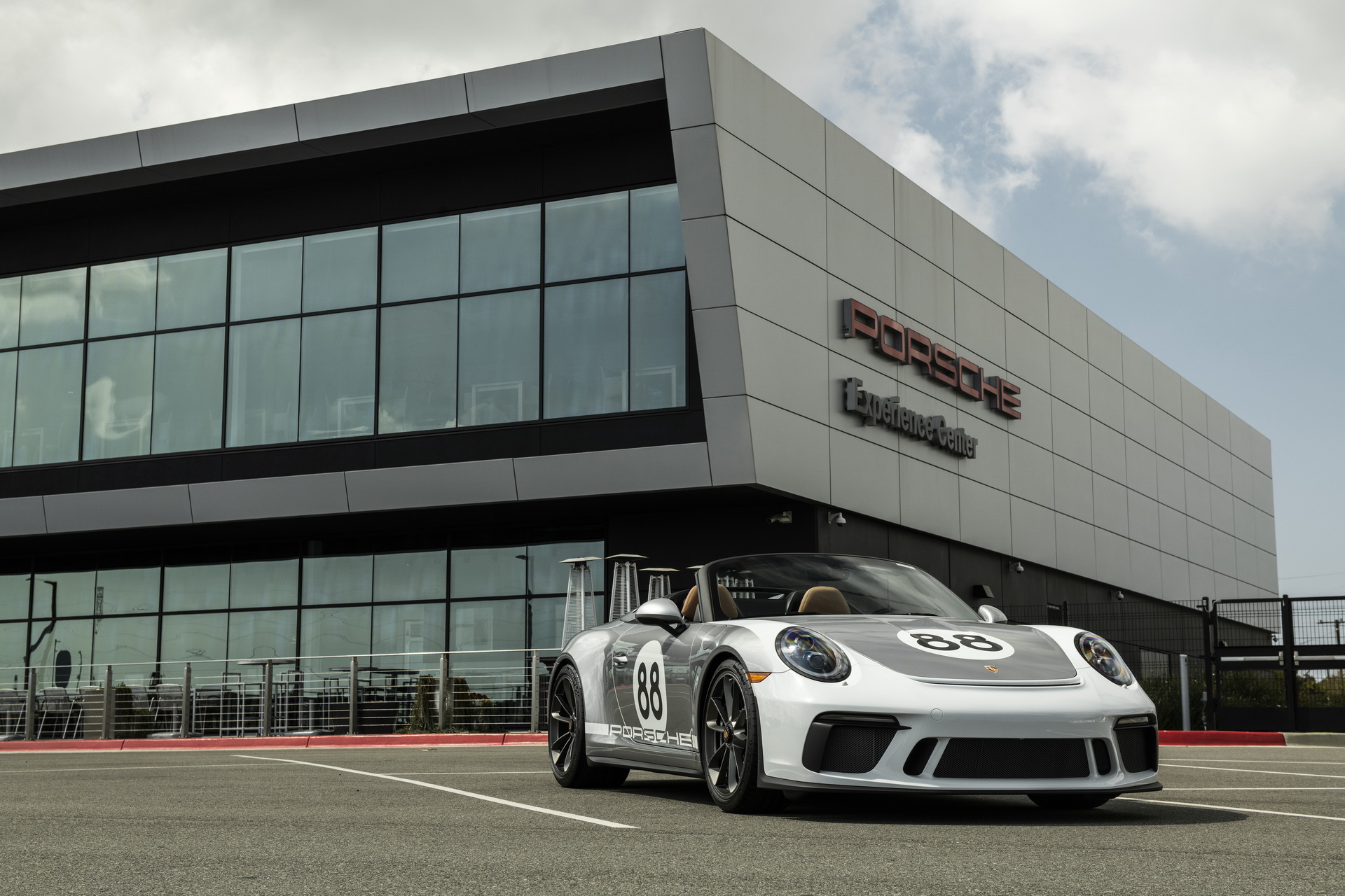 Final 991-Generation Porsche 911 Fetches $550,000 At Auction