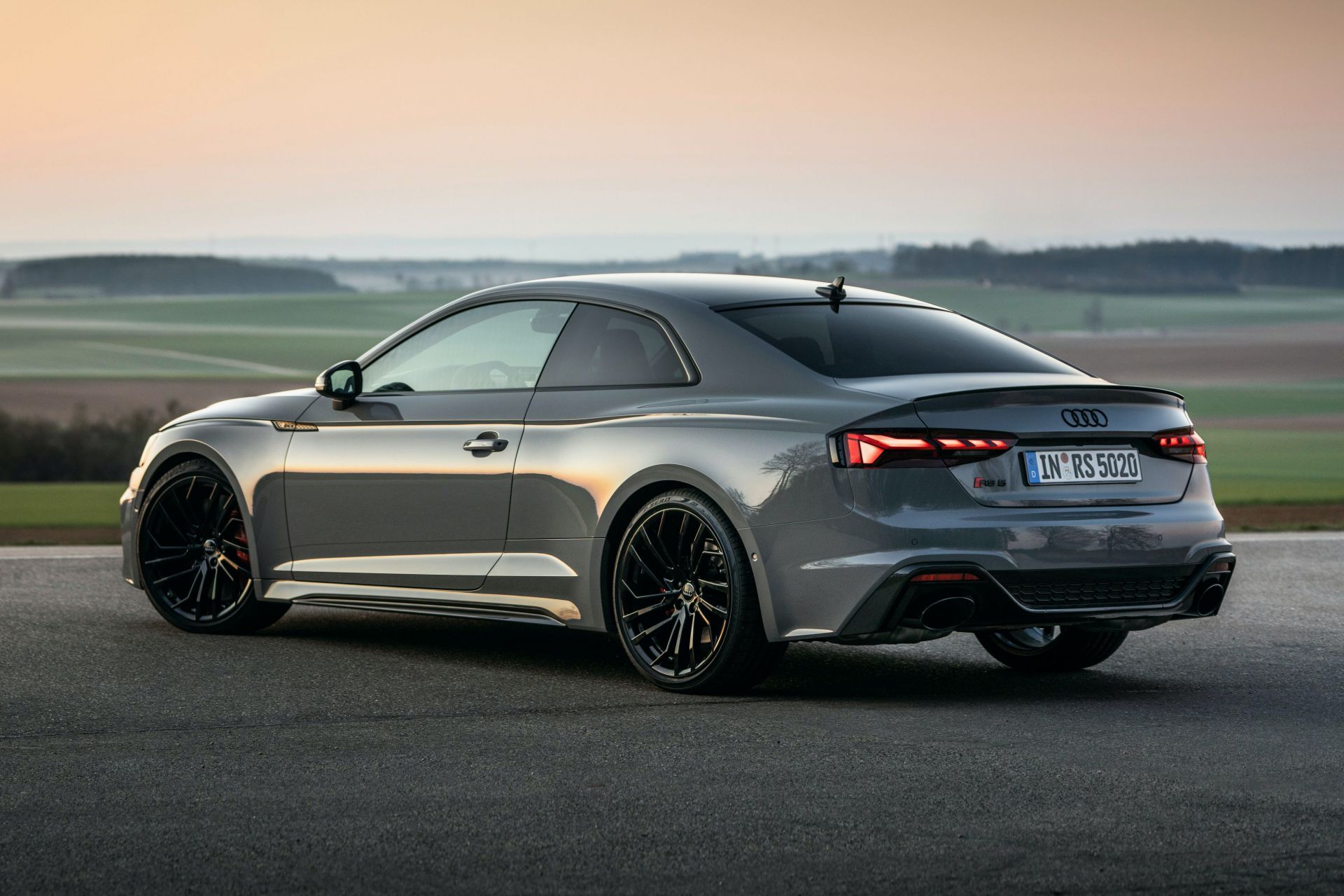 Explore The 2020 Audi RS5 Coupe And RS5 Sportback In New Photos, Videos