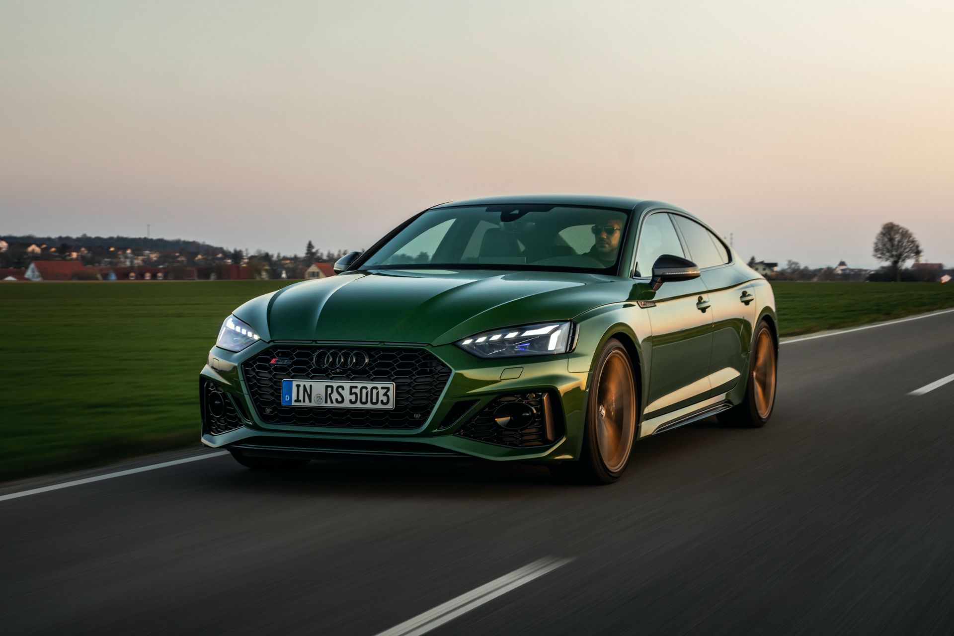 Explore The 2020 Audi RS5 Coupe And RS5 Sportback In New Photos, Videos
