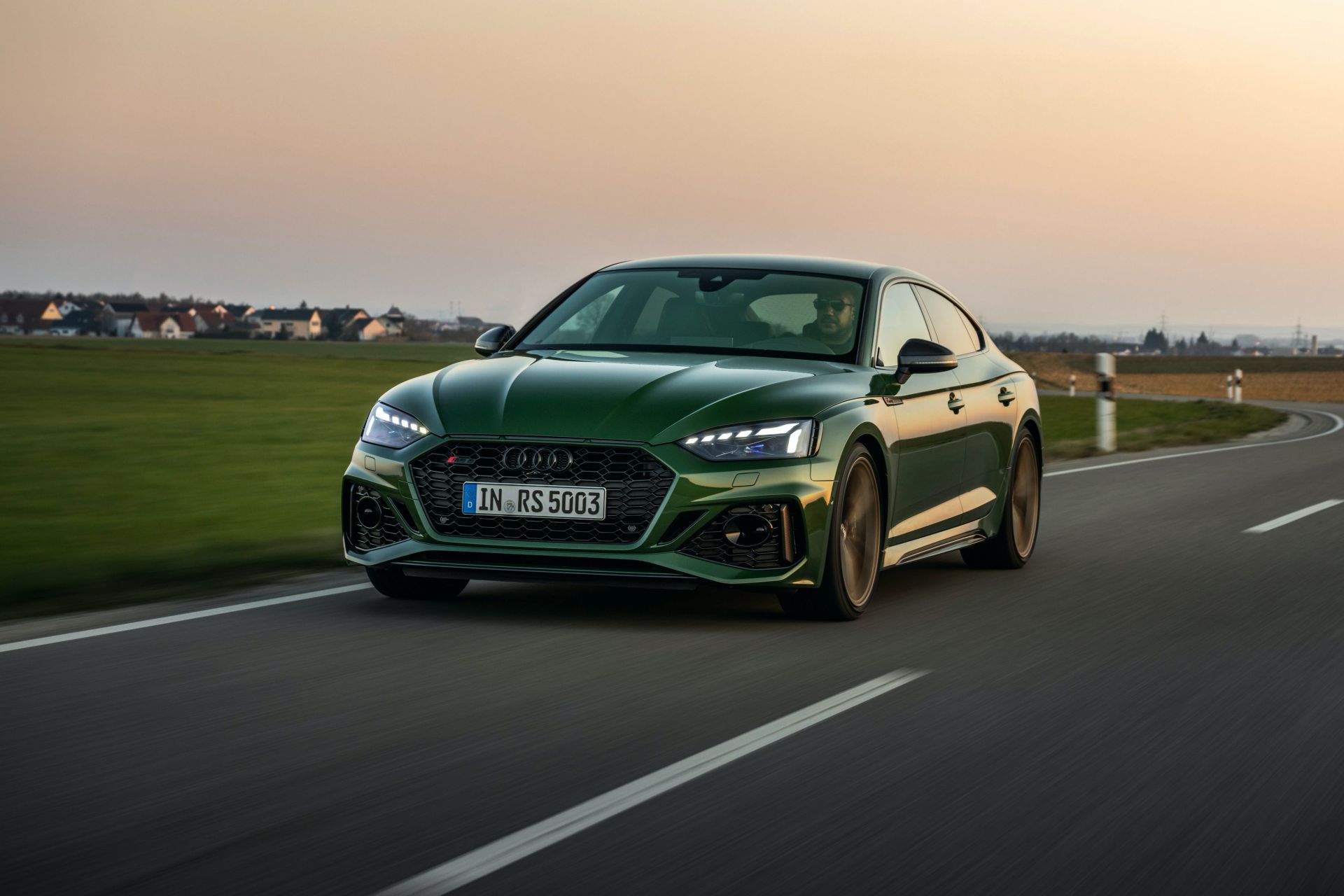Explore The 2020 Audi RS5 Coupe And RS5 Sportback In New Photos, Videos