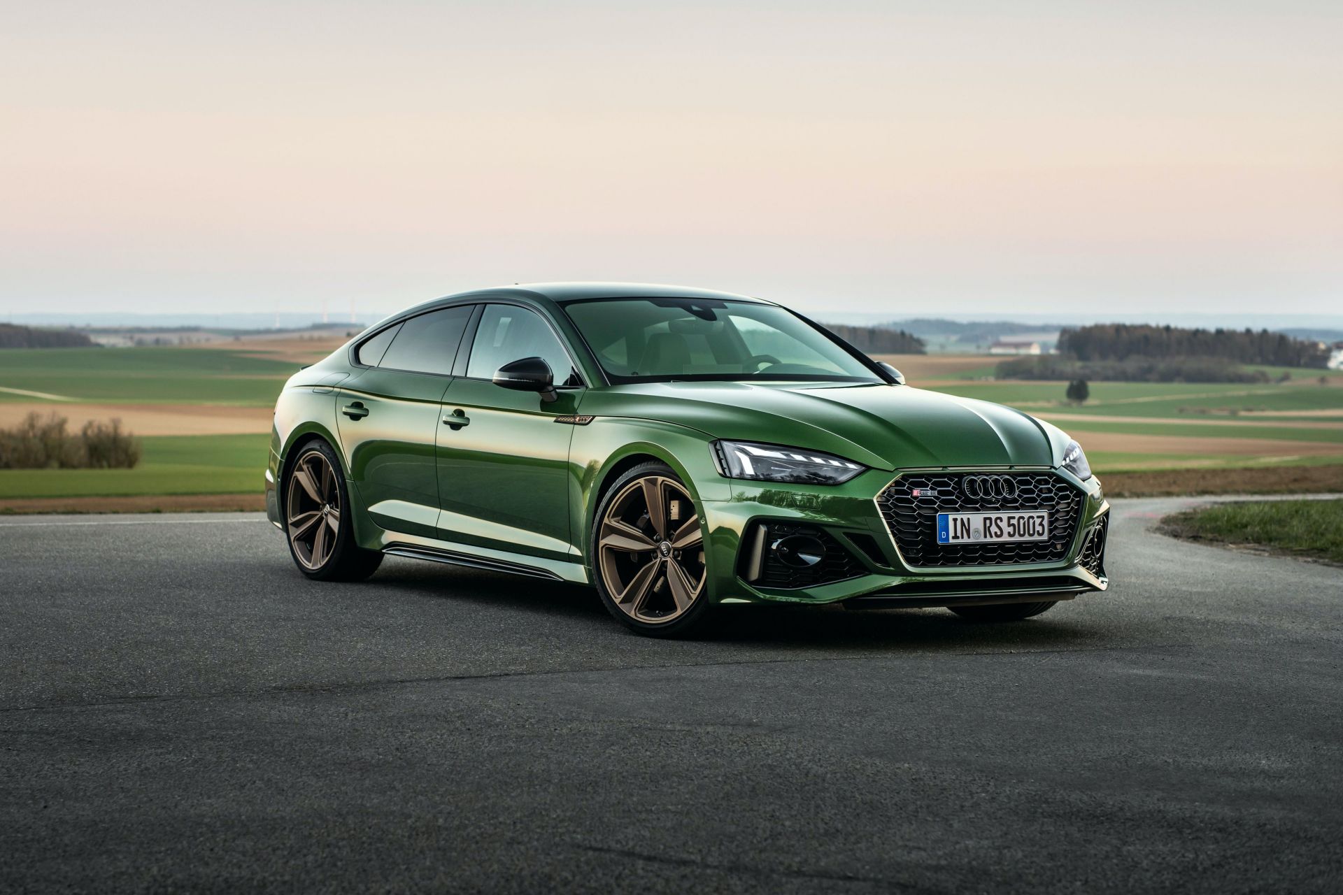 Explore The 2020 Audi RS5 Coupe And RS5 Sportback In New Photos, Videos