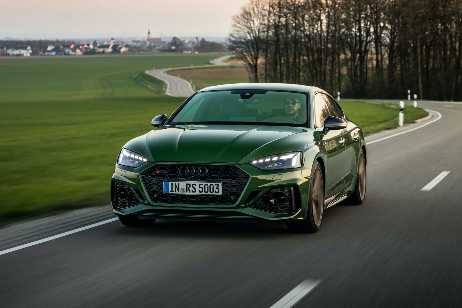 Explore The 2020 Audi RS5 Coupe And RS5 Sportback In New Photos, Videos