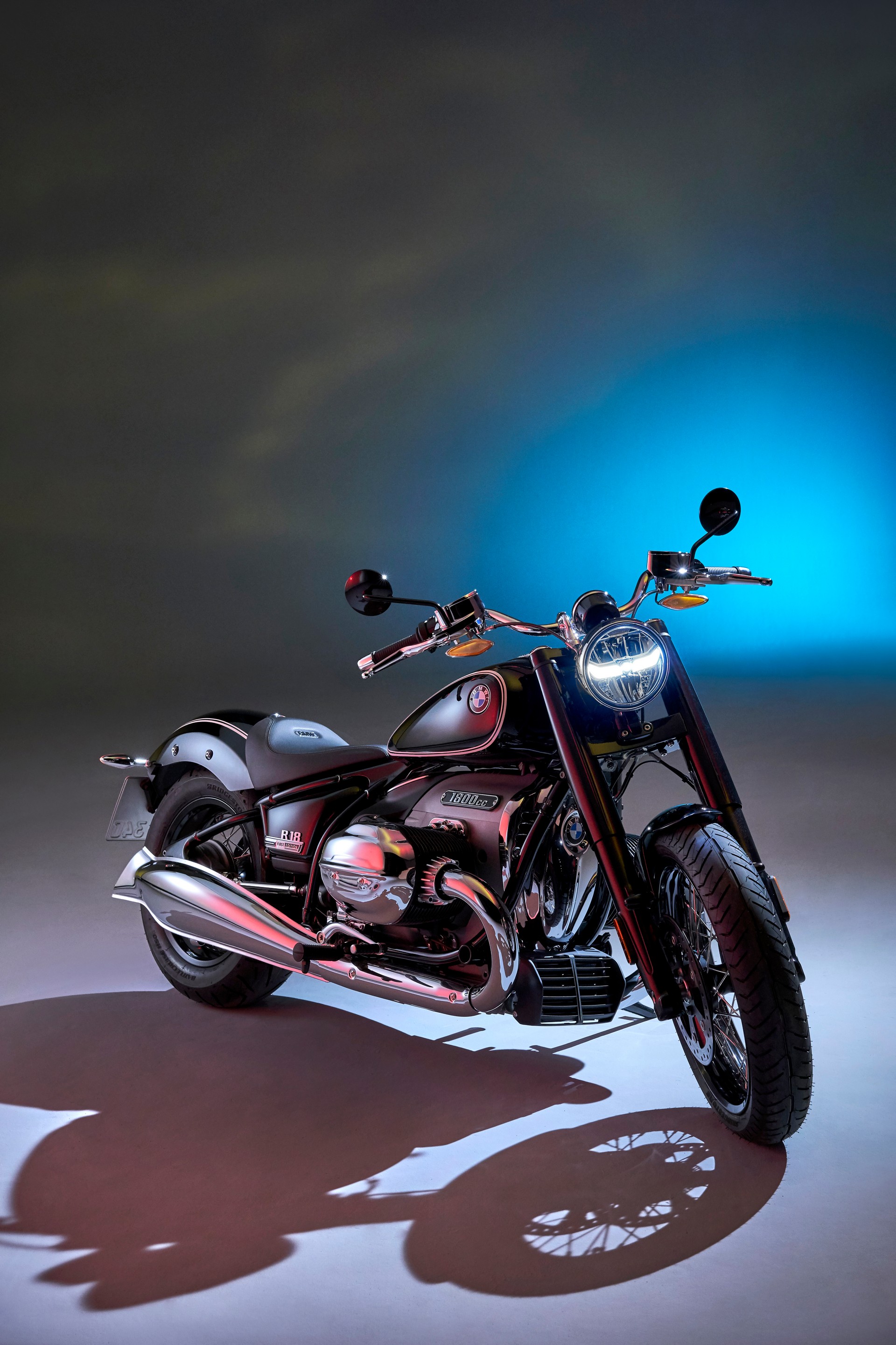 BMW’s New Retro R 18 Comes With An New “Big Boxer” Engine To Remind Us Of Happier Days