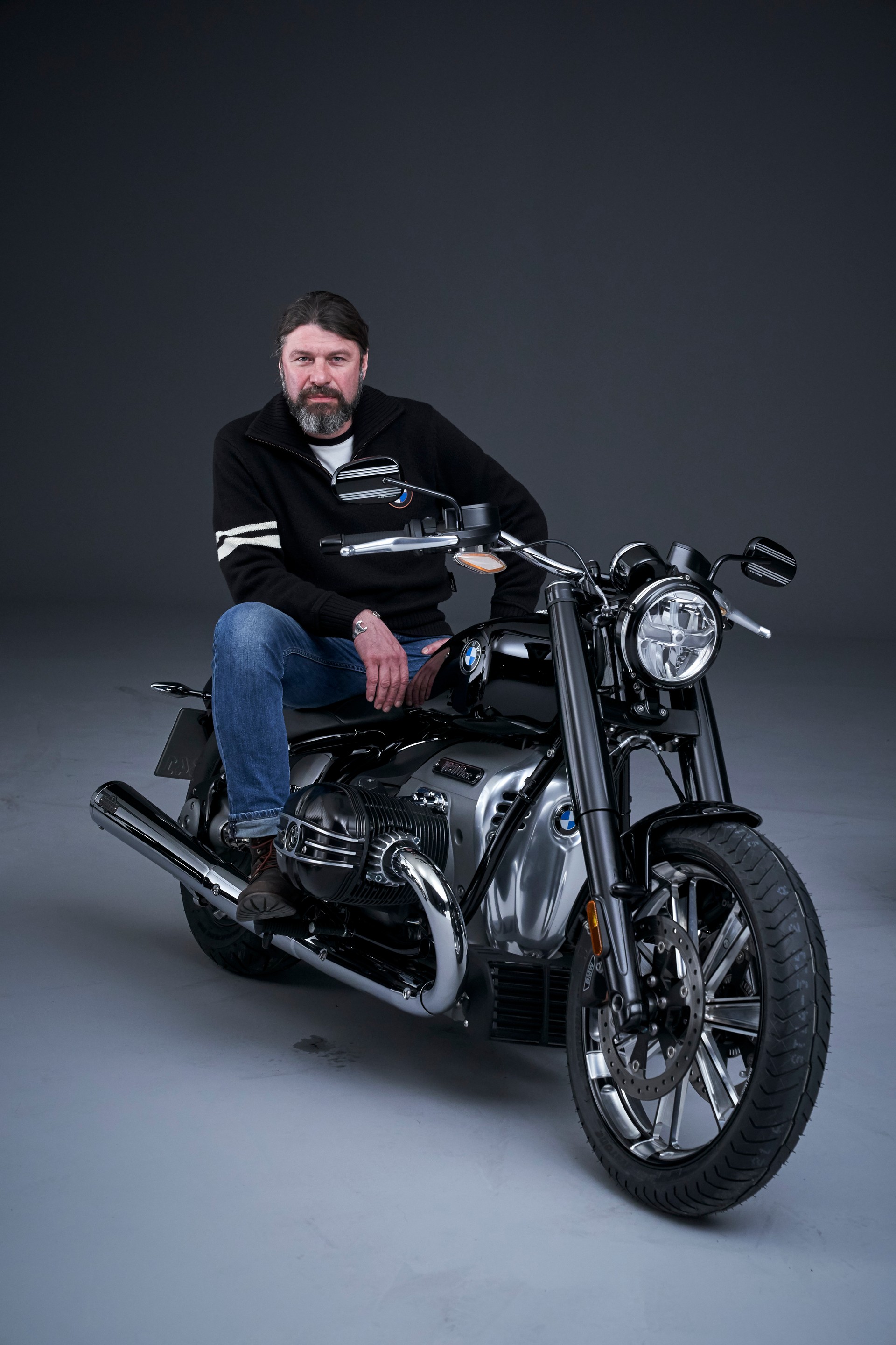 BMW’s New Retro R 18 Comes With An New “Big Boxer” Engine To Remind Us Of Happier Days