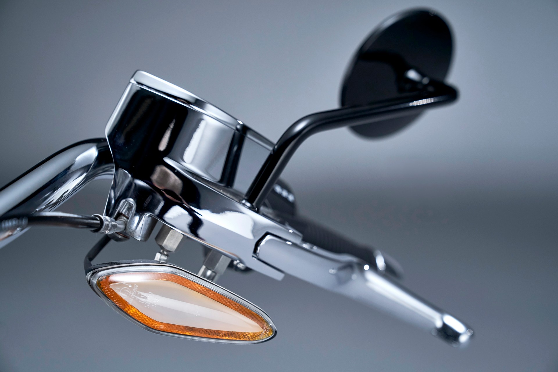 BMW’s New Retro R 18 Comes With An New “Big Boxer” Engine To Remind Us Of Happier Days