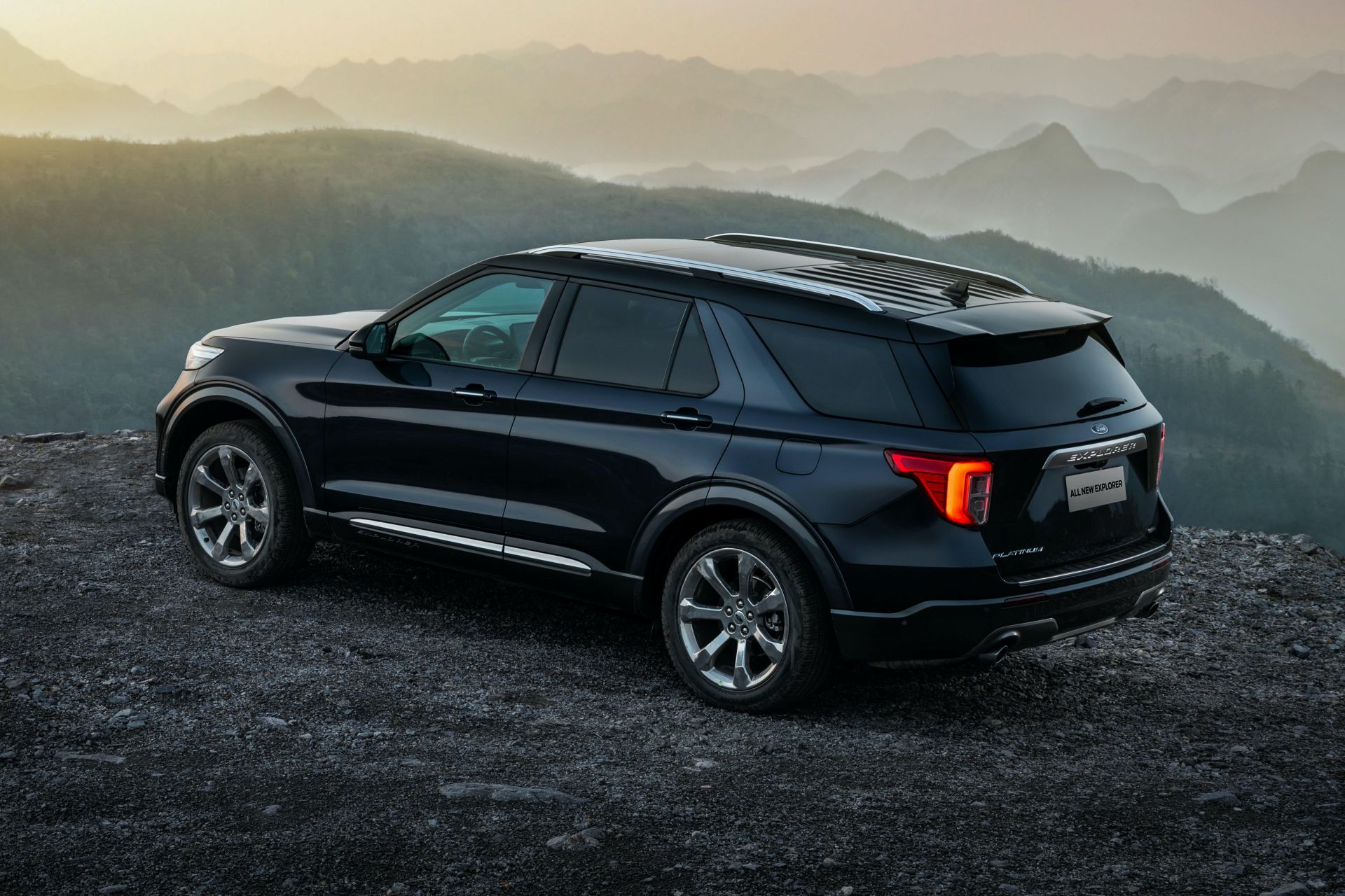 Does China’s 2020 Ford Explorer Platinum Look Better Than Ours?