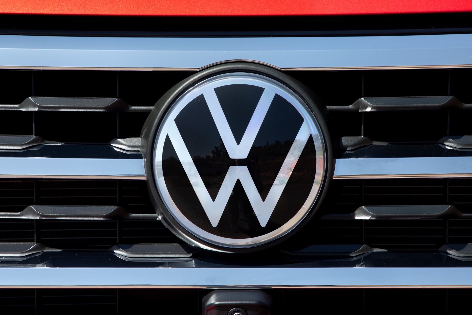VW’s New Logo Comes Stateside, Debuts On 2020 Atlas Cross Sport