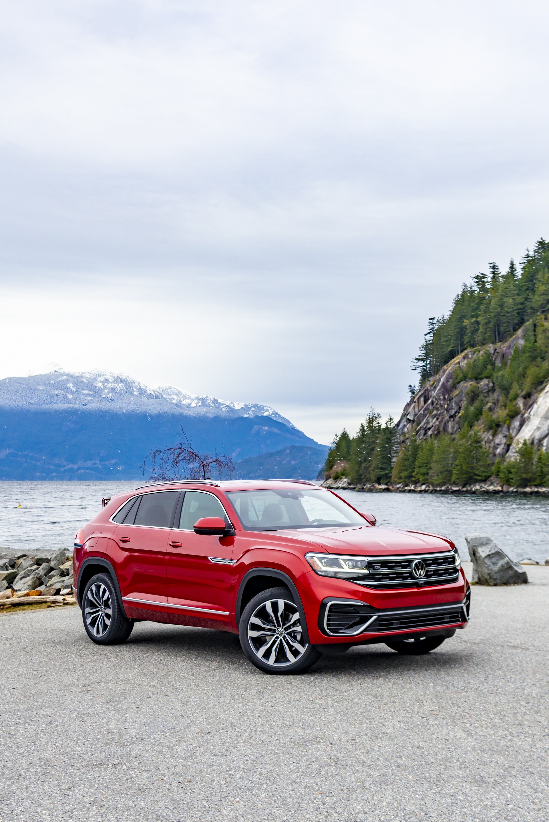 VW’s New Logo Comes Stateside, Debuts On 2020 Atlas Cross Sport