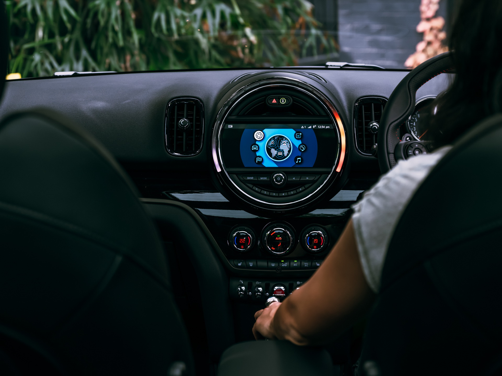 2020 MINI Countryman Stafford Edition Draws On The JCW But Lacks In The Power Department