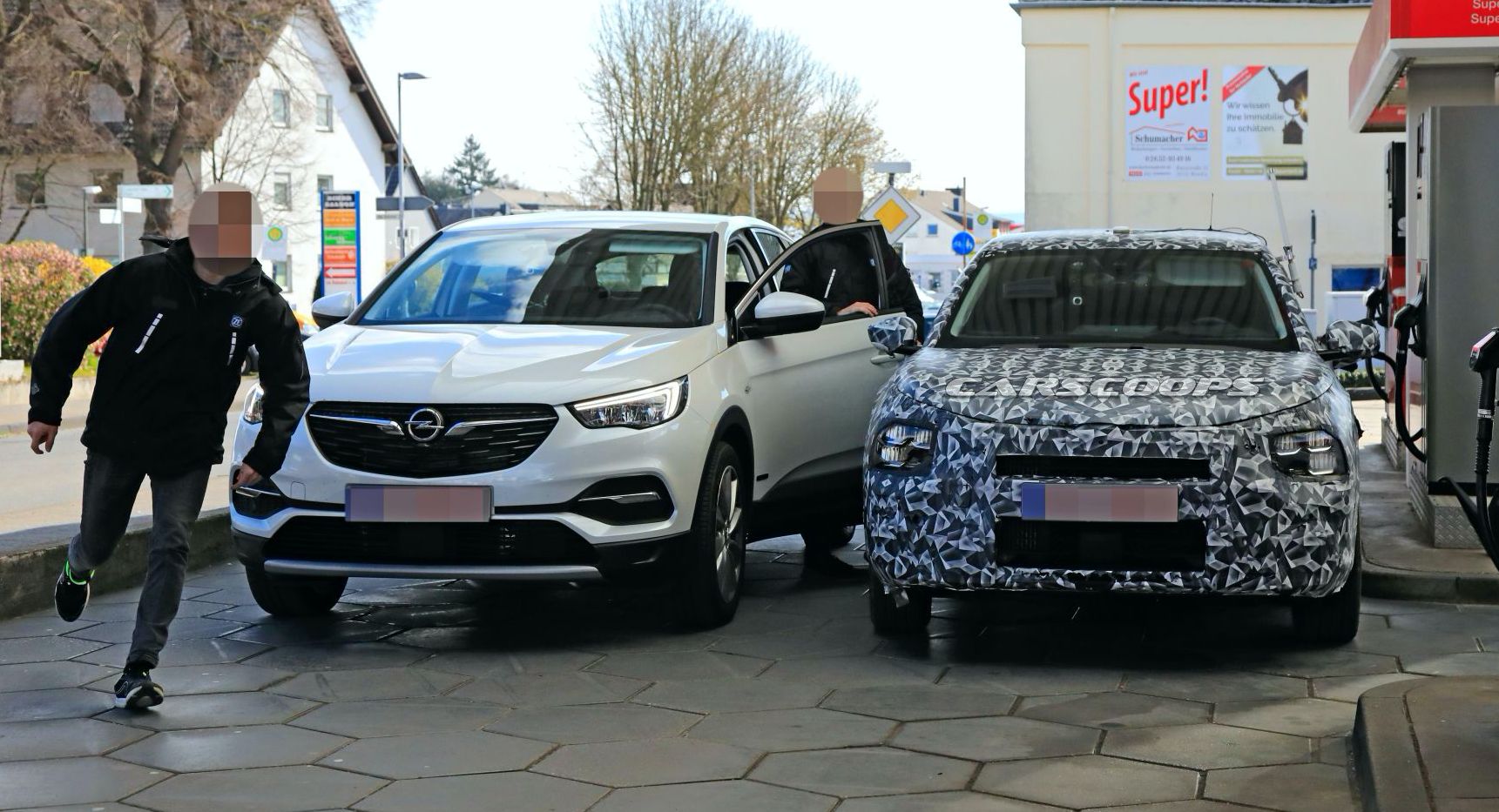 Our Spies Spot 2021 Citroën C4 Aircross Next To Opel Grandland X, Engineers Go Mad  Carscoops