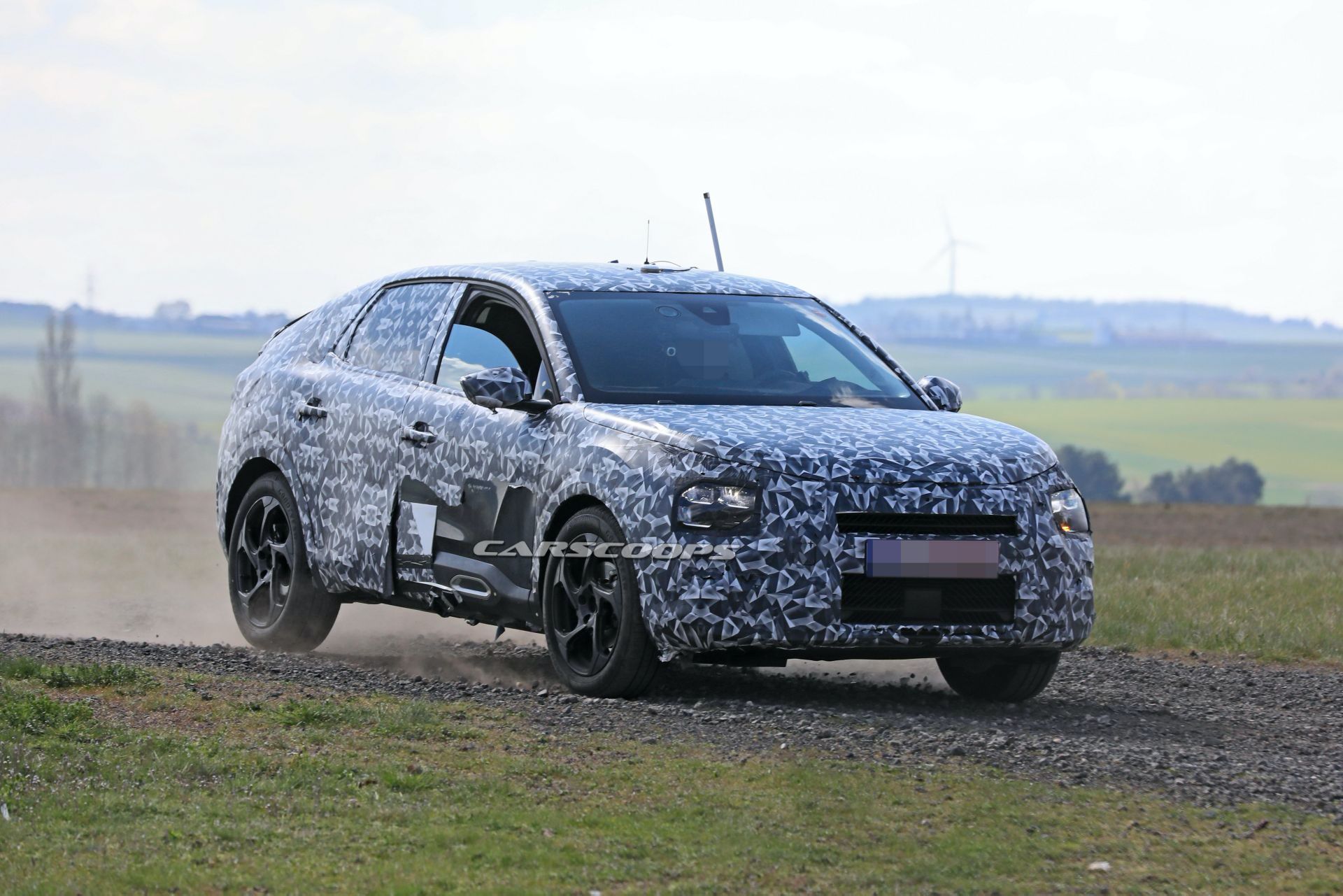 Our Spies Spot 2021 Citroën C4 Aircross Next To Opel Grandland X, Engineers Go Mad
