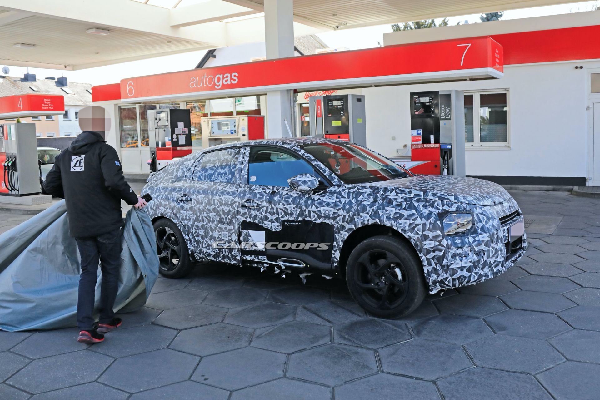 Our Spies Spot 2021 Citroën C4 Aircross Next To Opel Grandland X, Engineers Go Mad