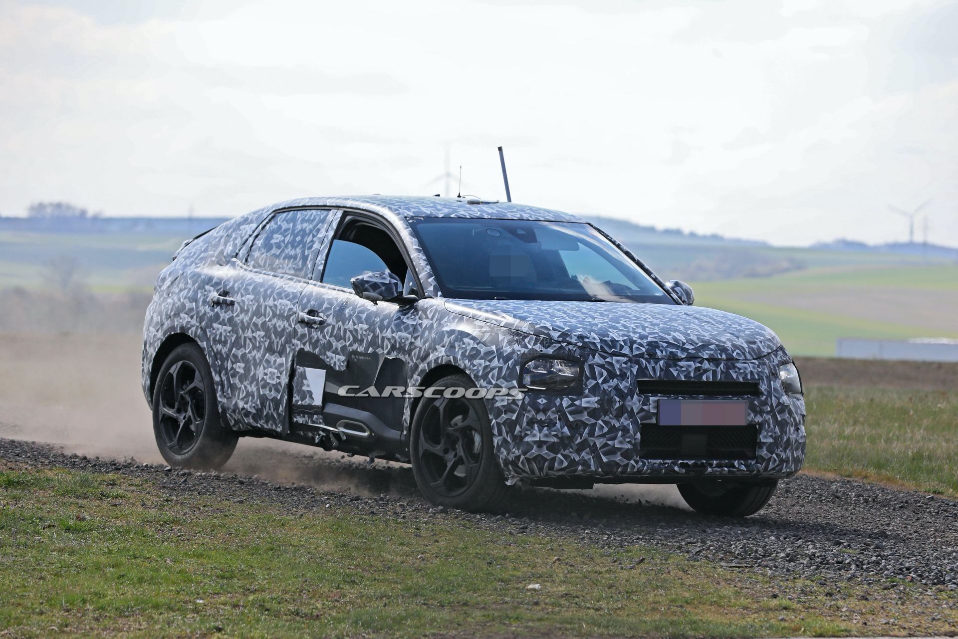 Our Spies Spot 2021 Citroën C4 Aircross Next To Opel Grandland X, Engineers Go Mad
