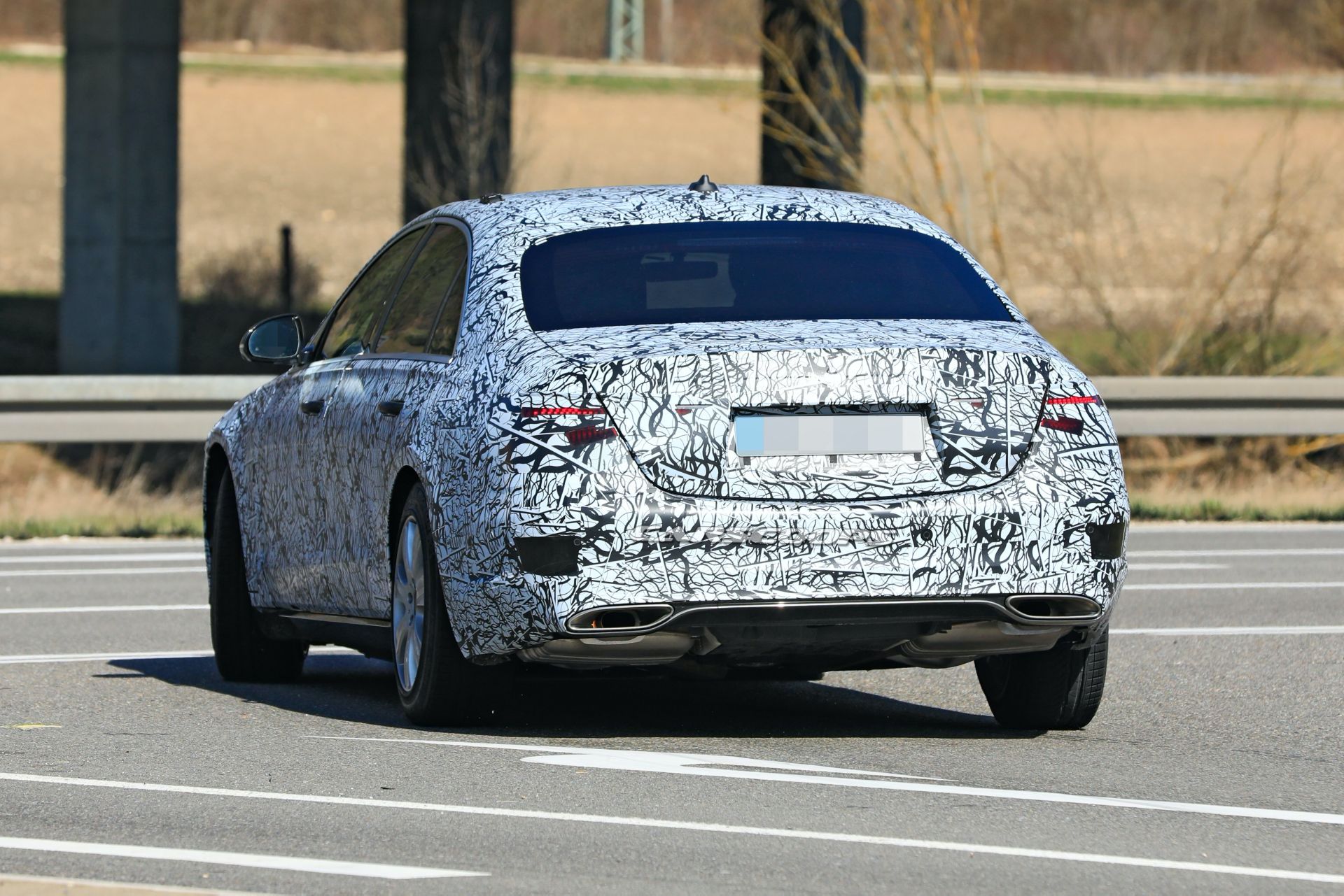 2021 Mercedes-Benz S-Class Guard Armored Prototype Makes Its First Outing