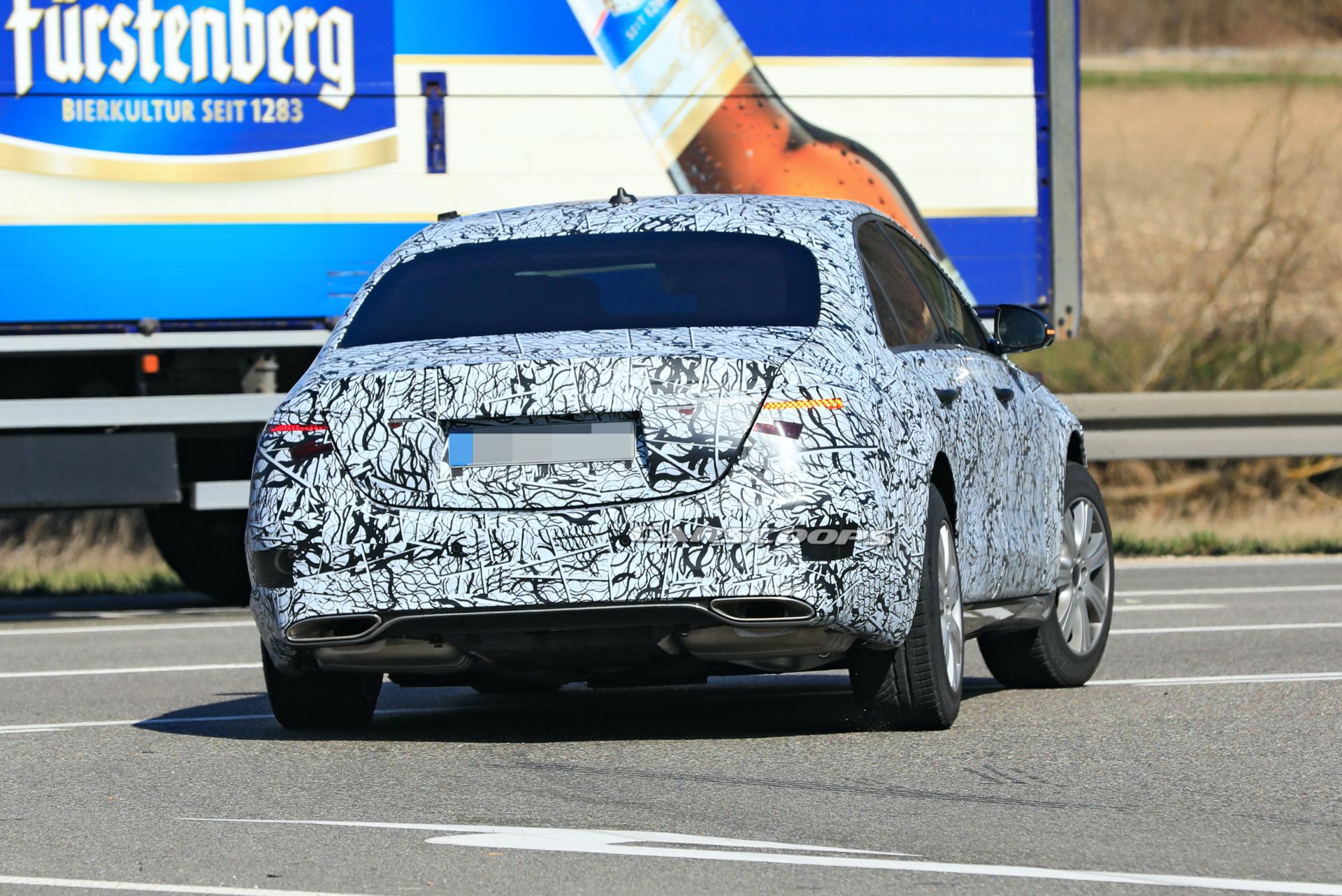 2021 Mercedes-Benz S-Class Guard Armored Prototype Makes Its First Outing