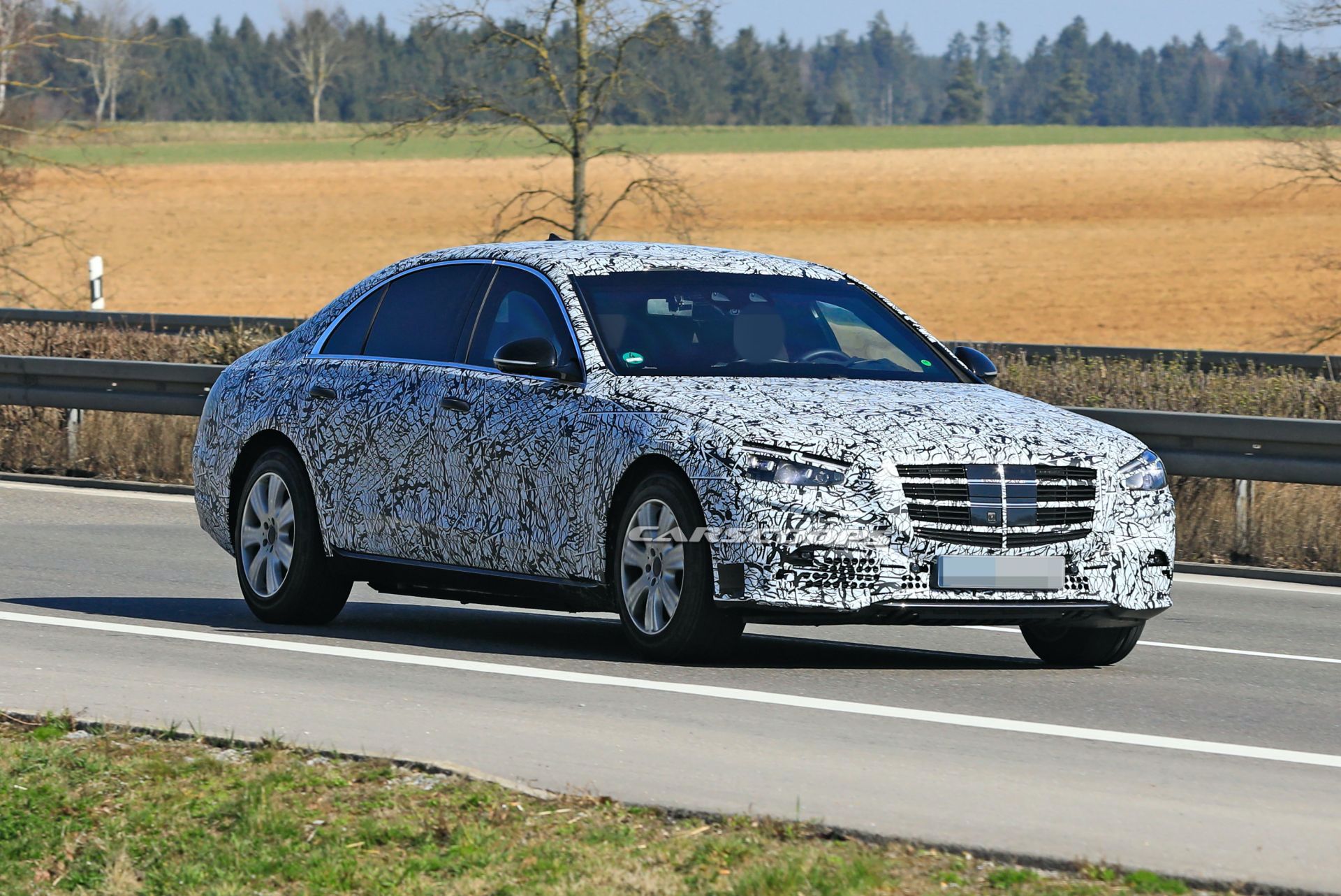 2021 Mercedes-Benz S-Class Guard Armored Prototype Makes Its First Outing