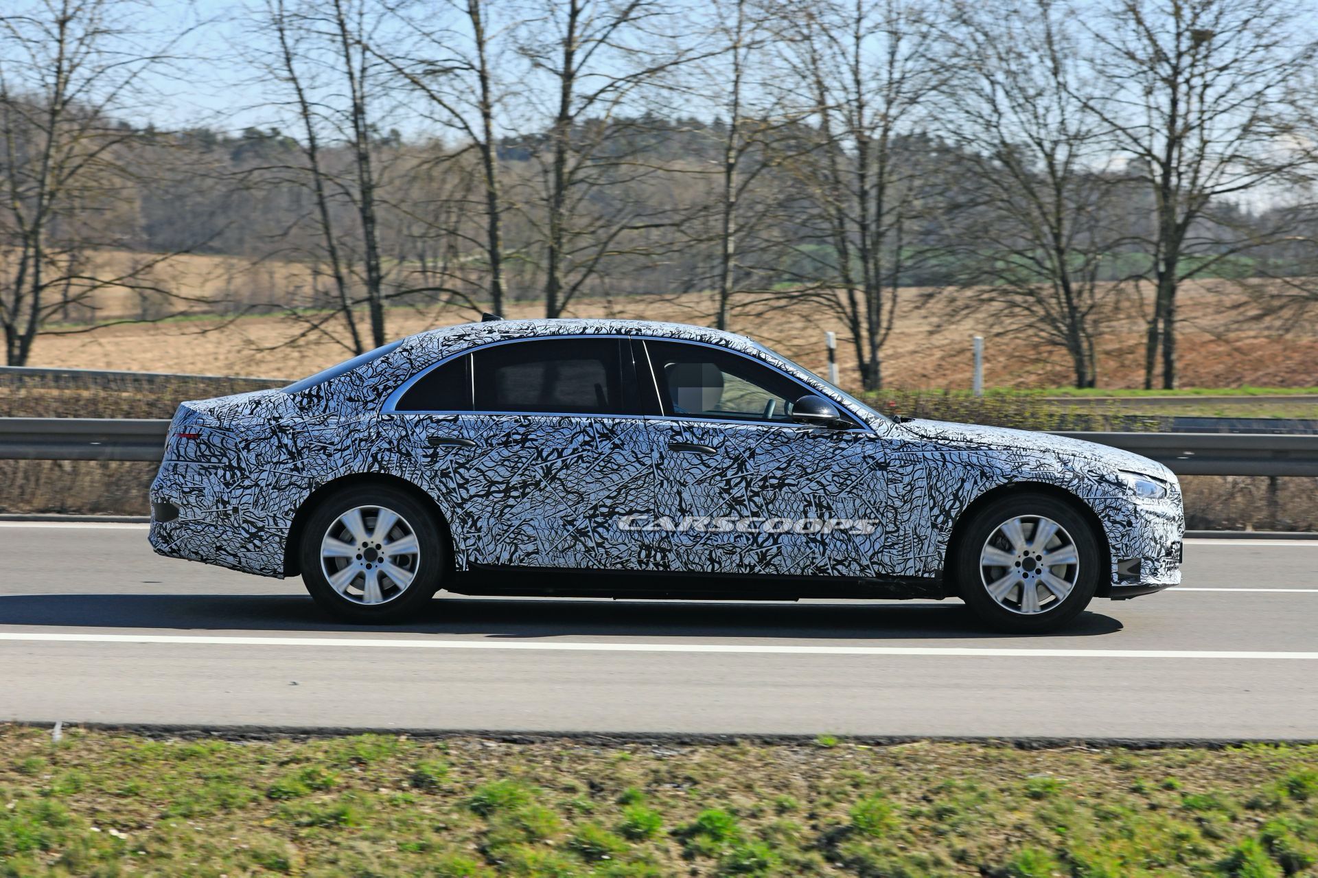 2021 Mercedes-Benz S-Class Guard Armored Prototype Makes Its First Outing