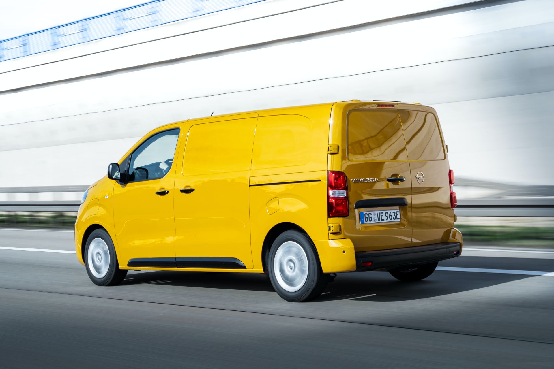 2021 Opel/Vauxhall Vivaro-e Launching This Autumn With 205 Miles Of Range