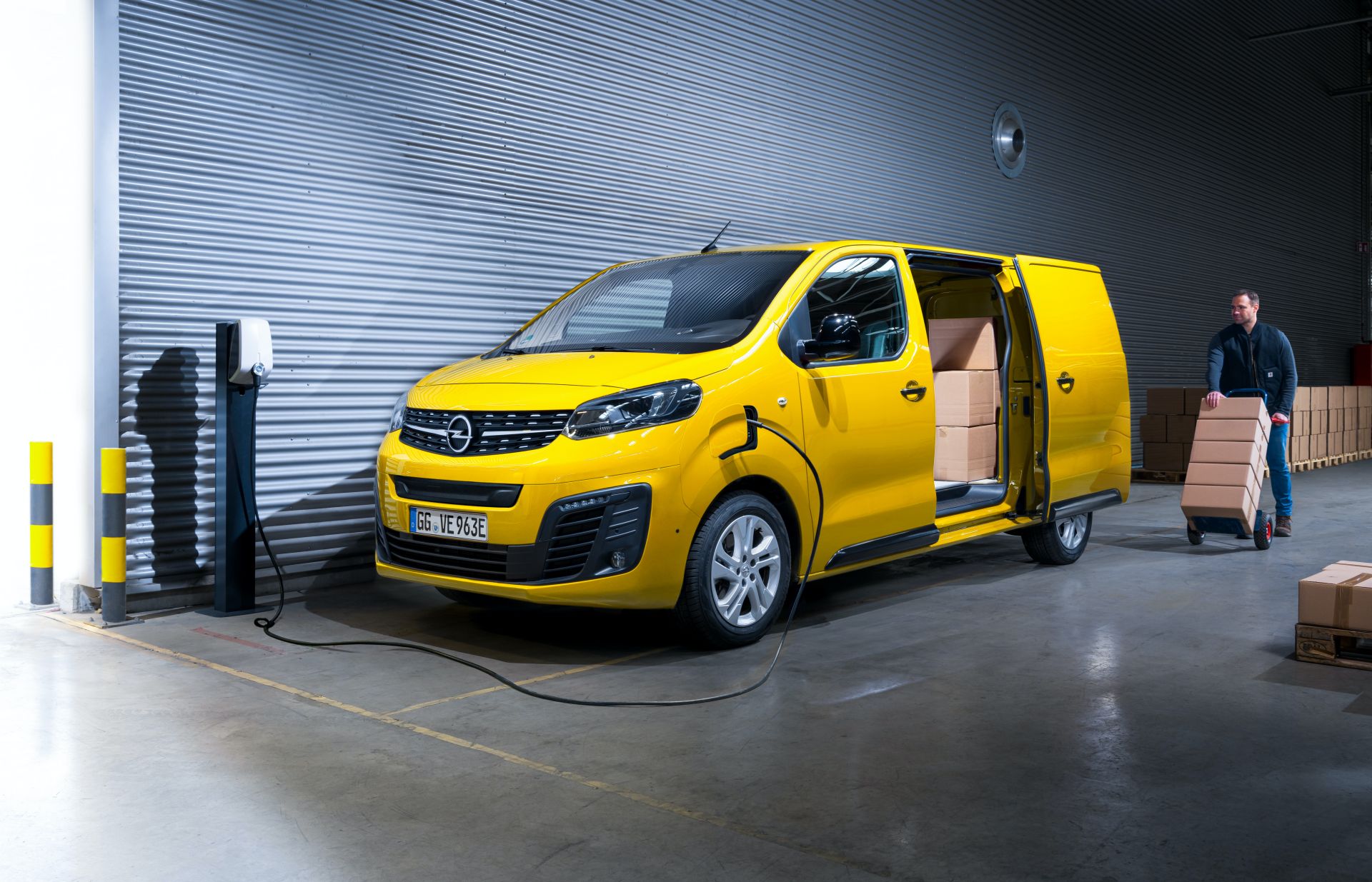2021 Opel/Vauxhall Vivaro-e Launching This Autumn With 205 Miles Of Range