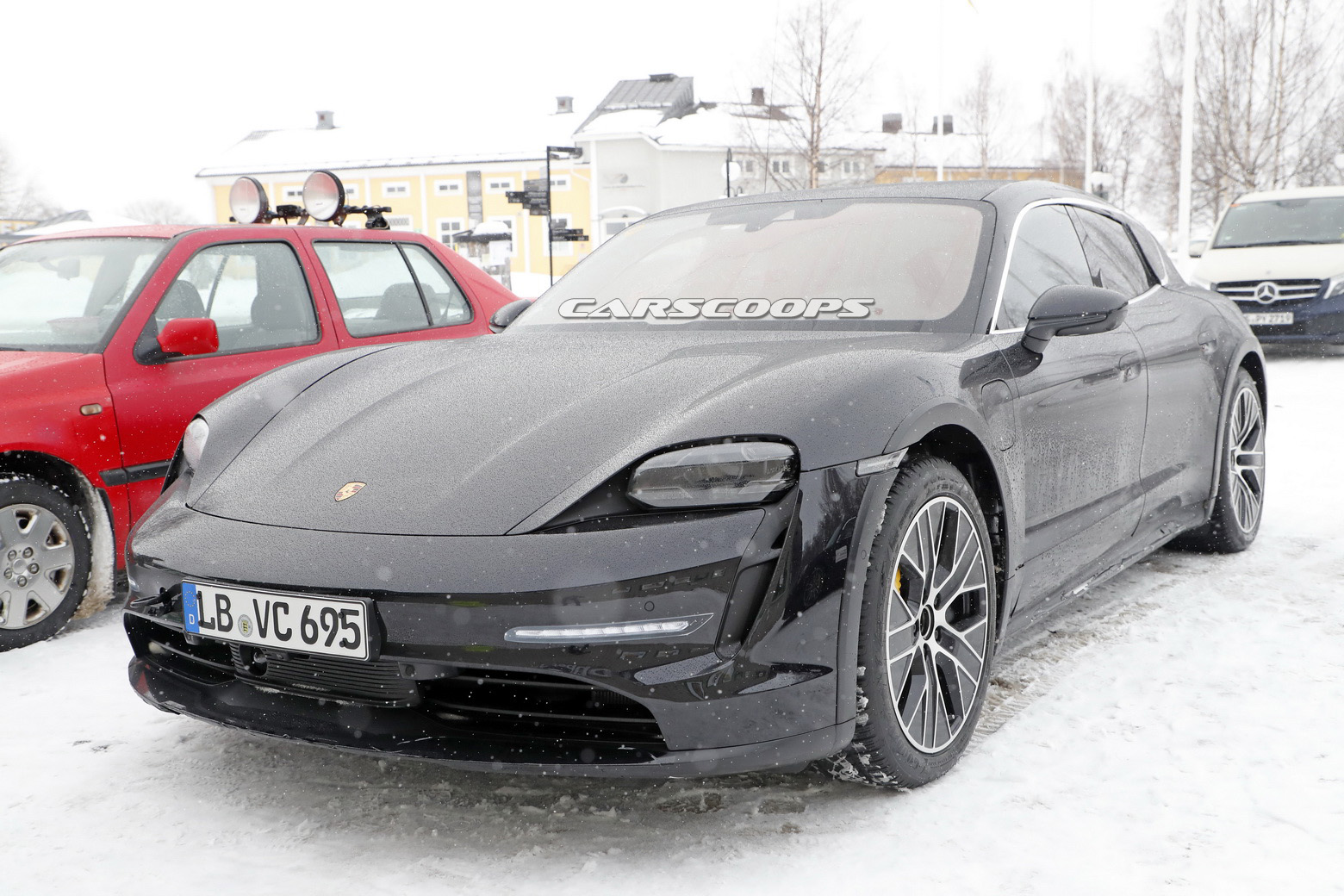 The 2021 Porsche Taycan Cross Turismo Could Be All The EV You’ll Ever Need