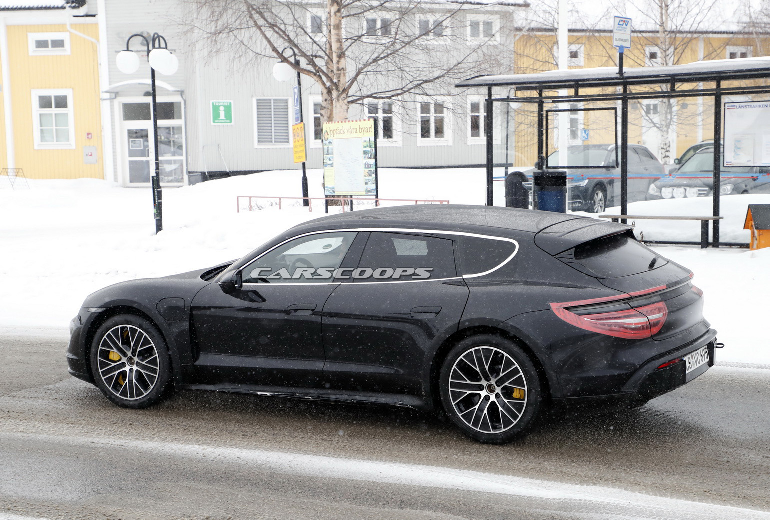 The 2021 Porsche Taycan Cross Turismo Could Be All The EV You’ll Ever Need