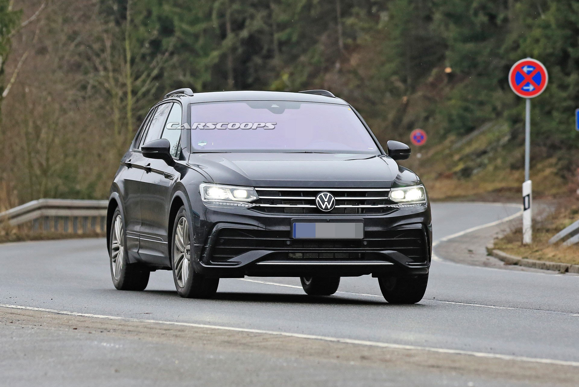 2021 VW Tiguan Drops Nearly All Camouflage And Shows Off Its Sportier Styling