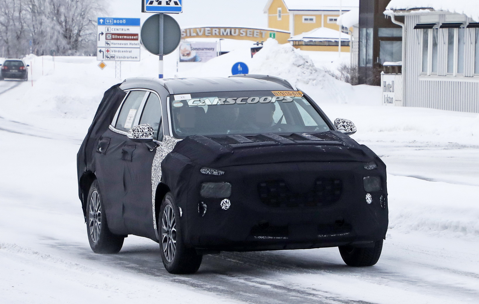 Alright 2022 Hyundai Santa Fe, Maybe It’s Time You Drop The Heavy Camo