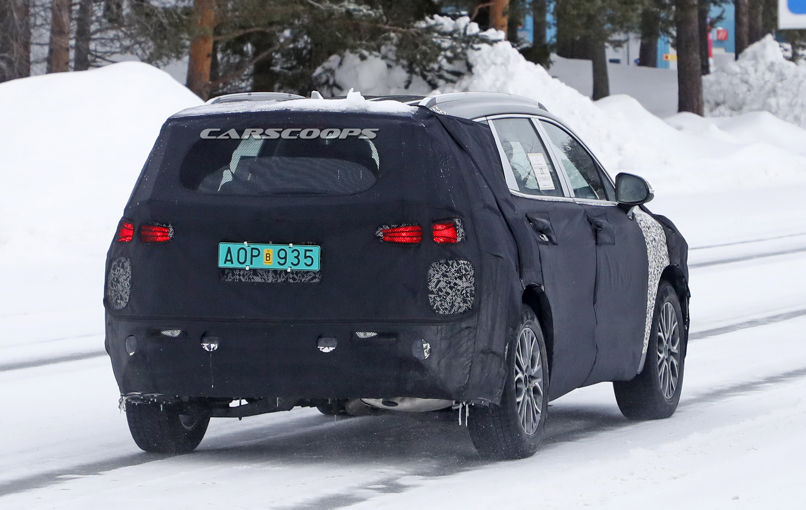 Alright 2022 Hyundai Santa Fe, Maybe It’s Time You Drop The Heavy Camo