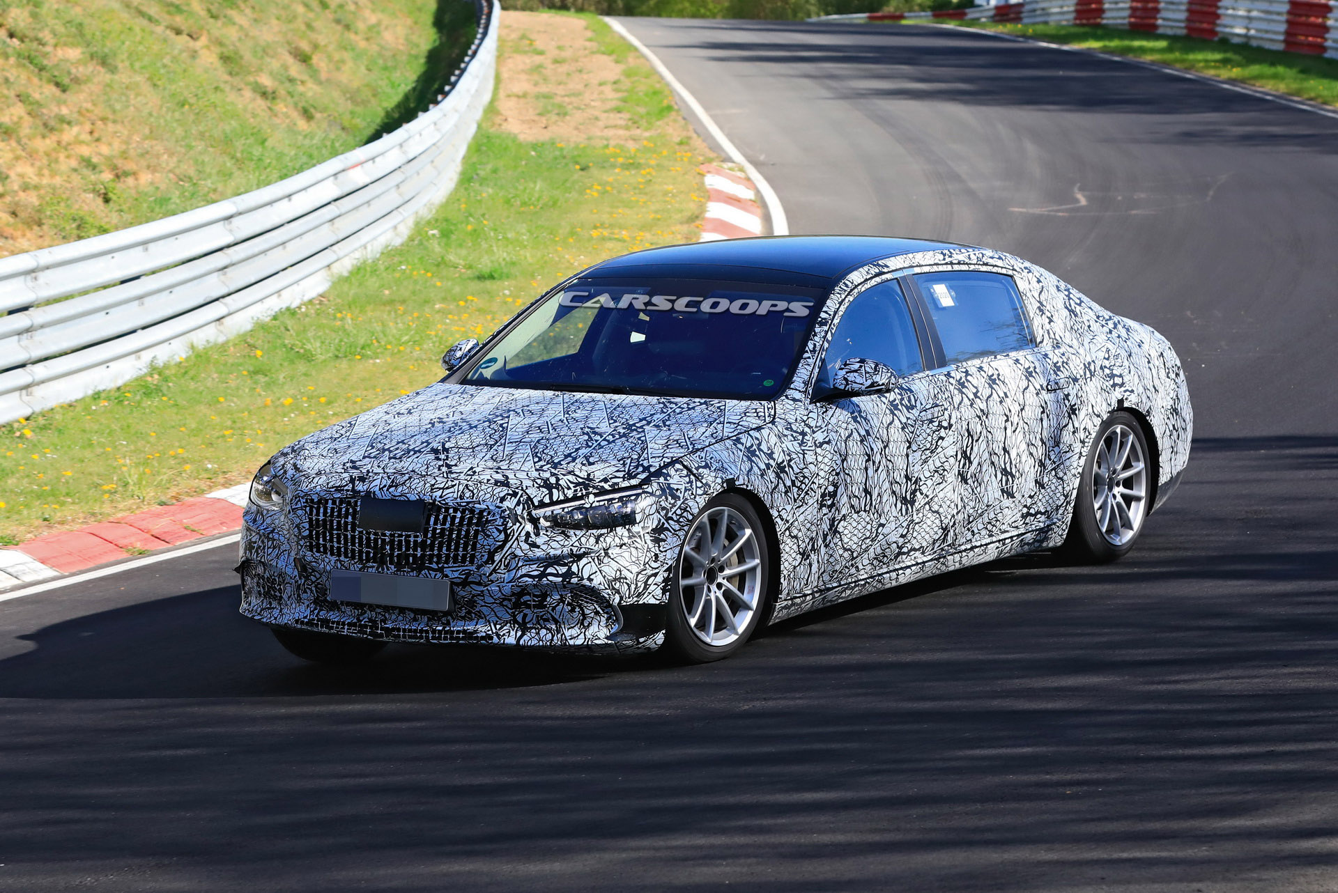 2021 Mercedes-Maybach S-Class Takes Its Opulence To The Nürburgring