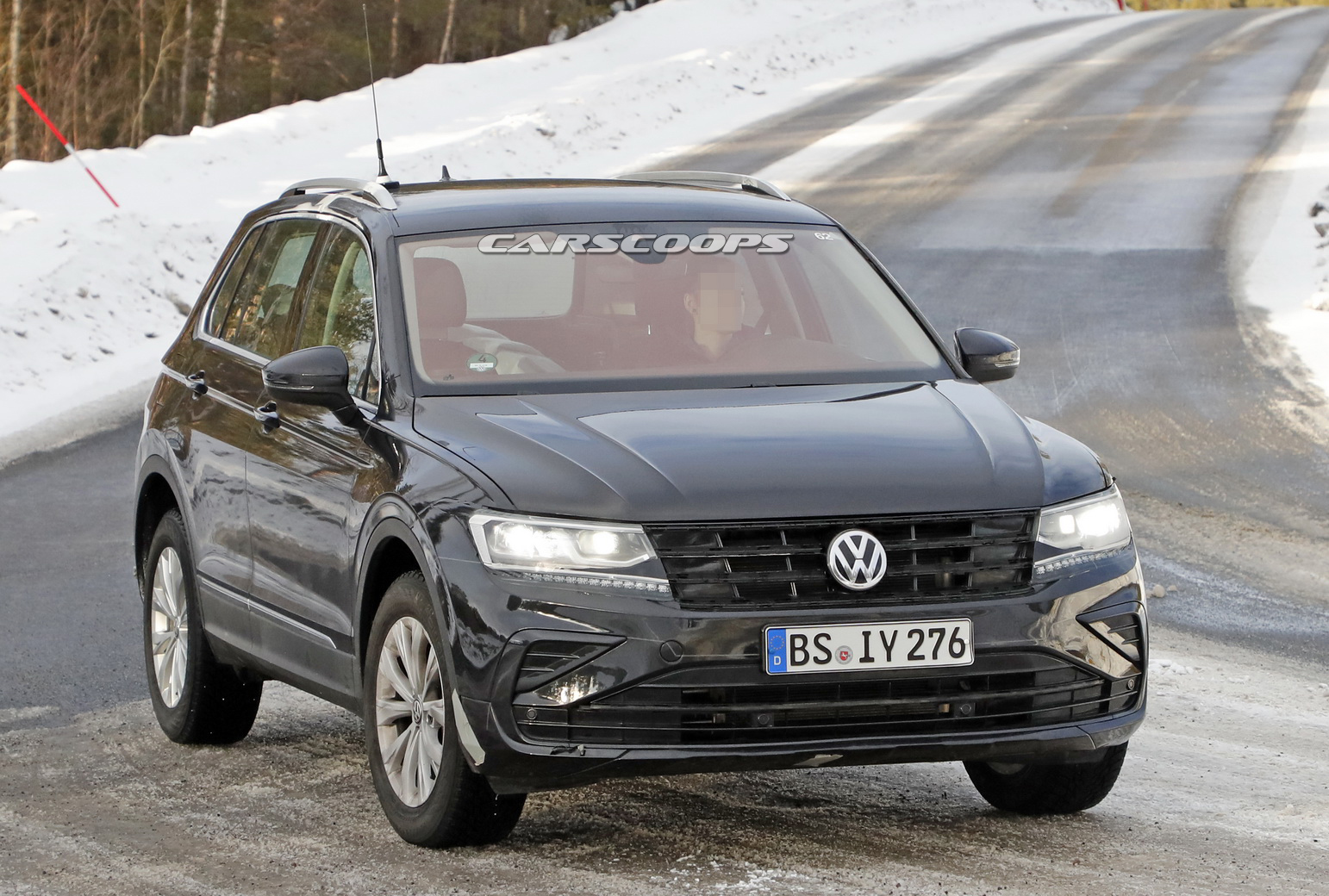 2021 VW Tiguan Facelift Spied In Plug-in Hybrid GTE Form For The First Time