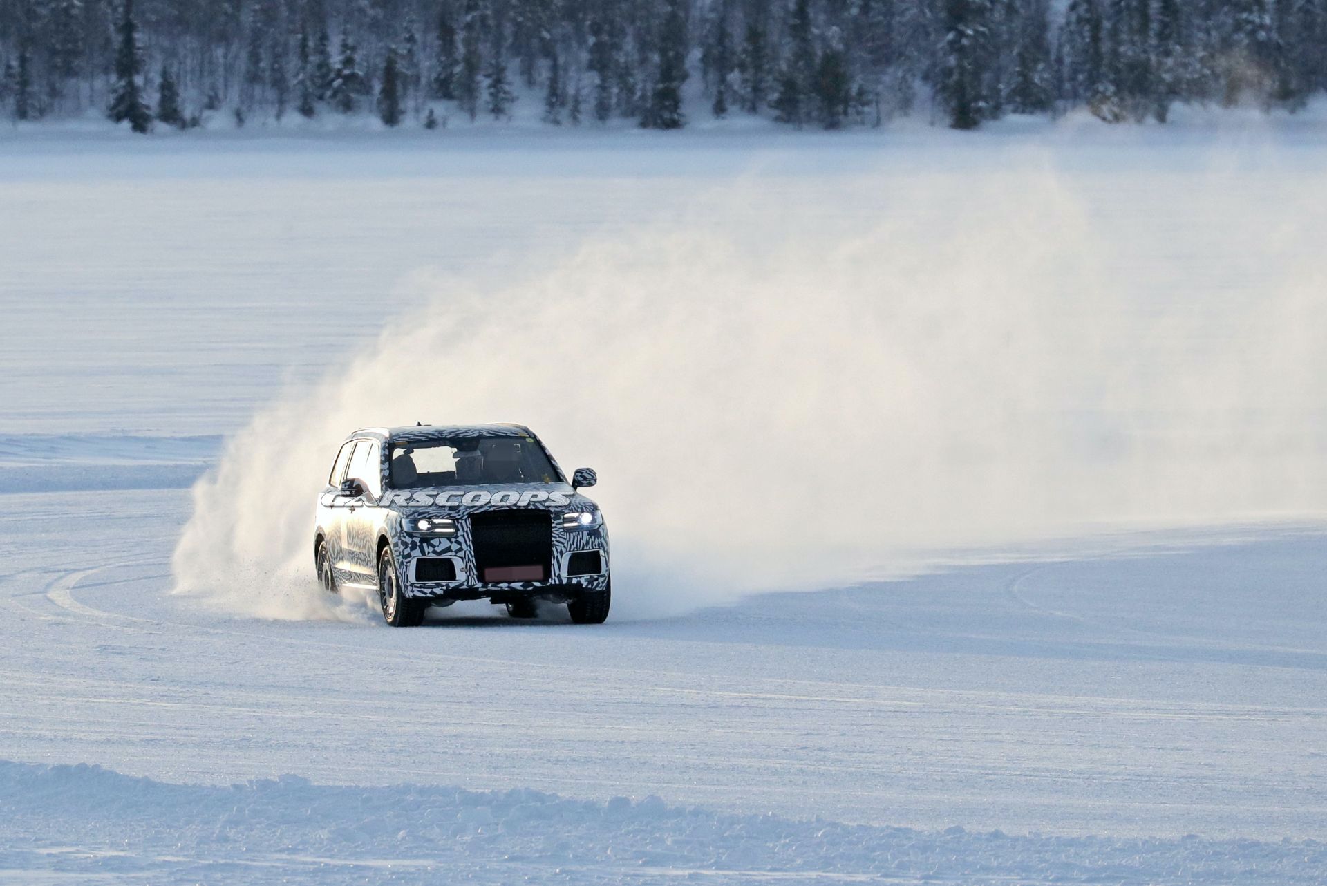 Putin’s Limo Maker Spied Testing The 2022 Aurus Komendant Luxury SUV