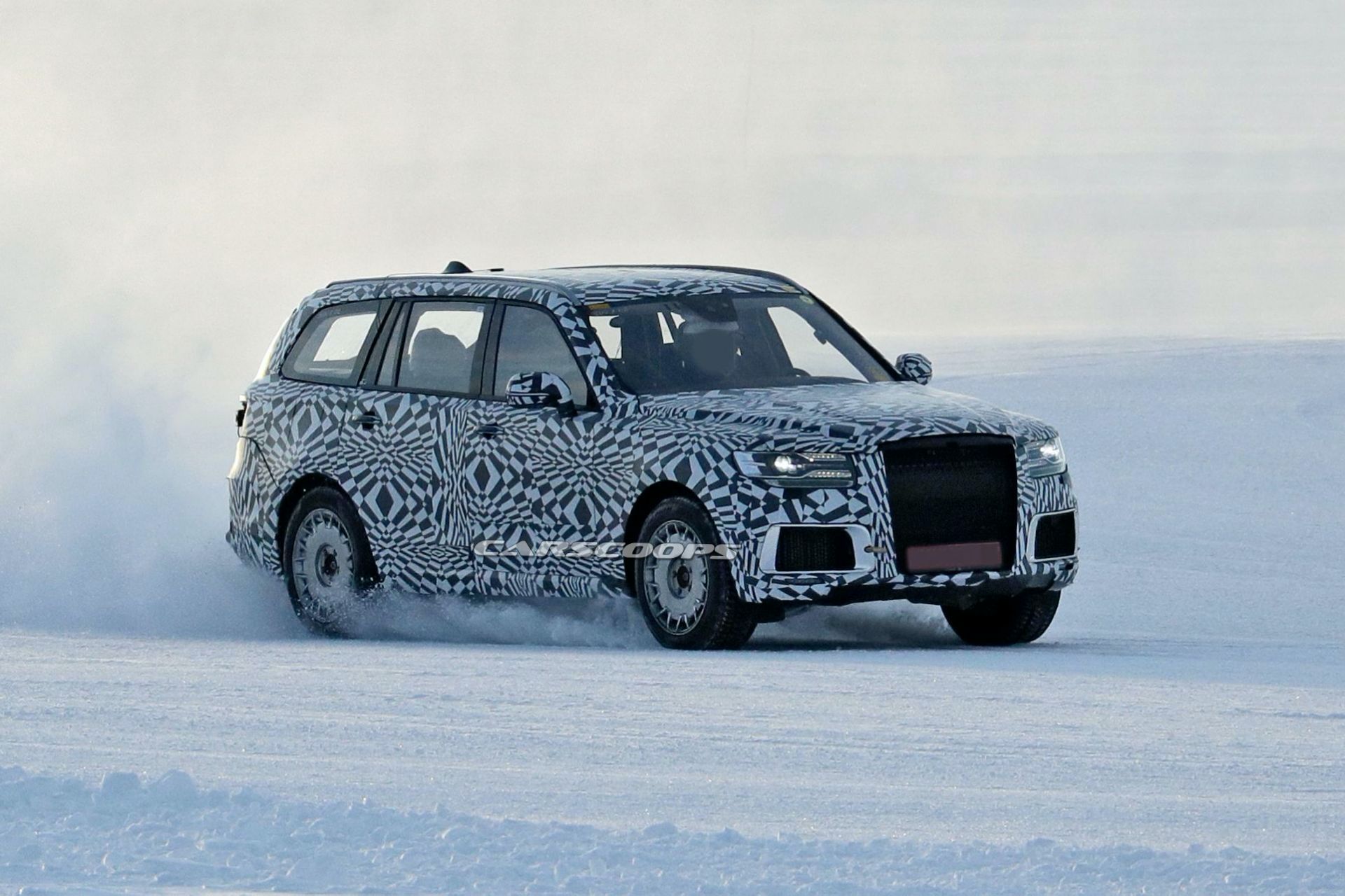 Putin’s Limo Maker Spied Testing The 2022 Aurus Komendant Luxury SUV