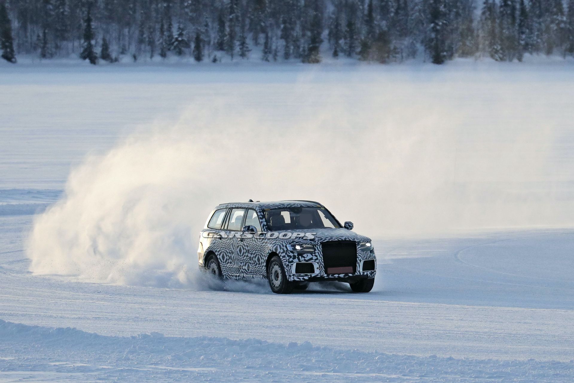 Putin’s Limo Maker Spied Testing The 2022 Aurus Komendant Luxury SUV