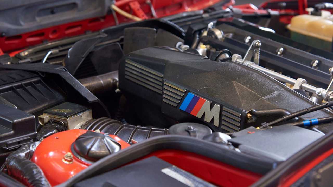 Head To Las Vegas And Buy This Epic 1991 BMW M5 In Brilliant Red