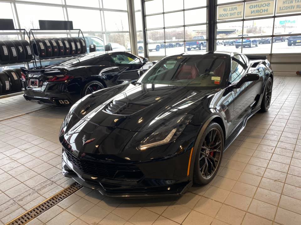 See The C8 Corvette Pictured Alongside Color-Matching C7s