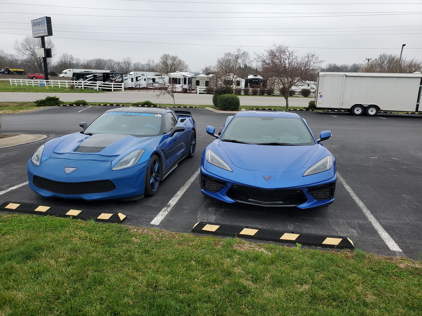 See The C8 Corvette Pictured Alongside Color-Matching C7s